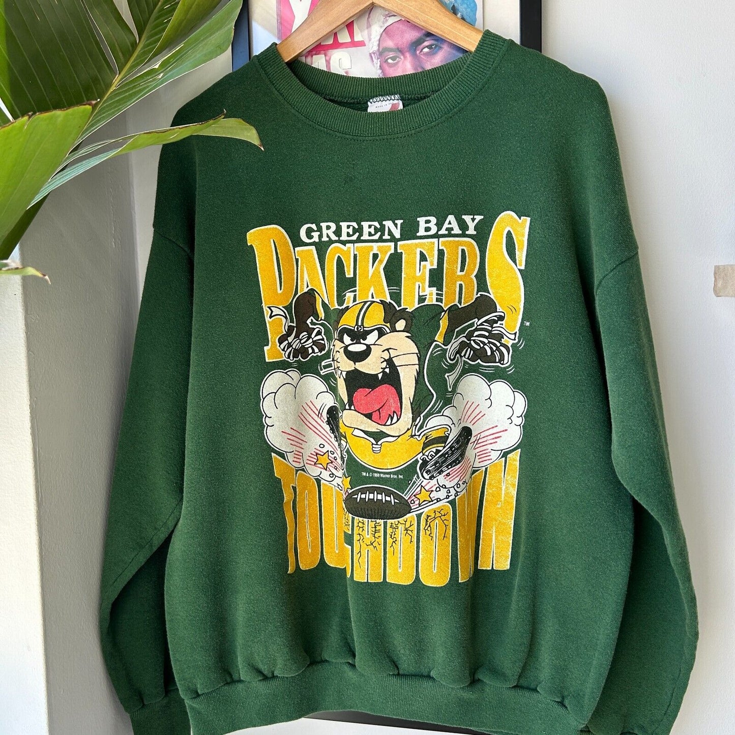 VINTAGE 90s | Green Bay Packers TAZ Football Cartoon Sweater sz L Adult