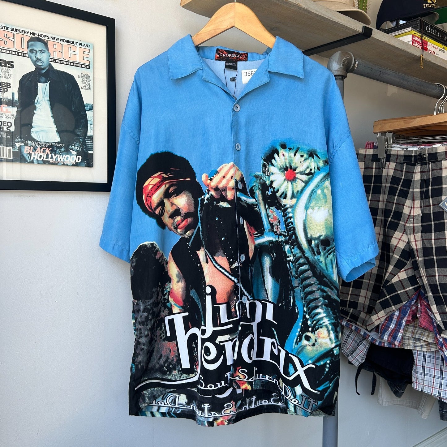 VINTAGE | Jimi Hendrix Conspiracy Short Sleeve Button Down Shirt sz L/XL