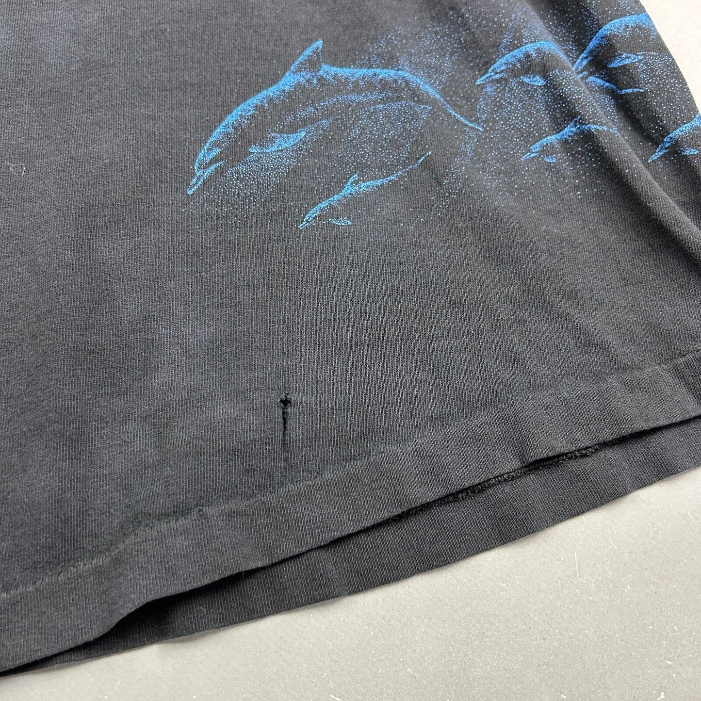 VINTAGE 90s Biloxi Beach Mississippi Dolphins Faded T-Shirt sz XL Mens Adult