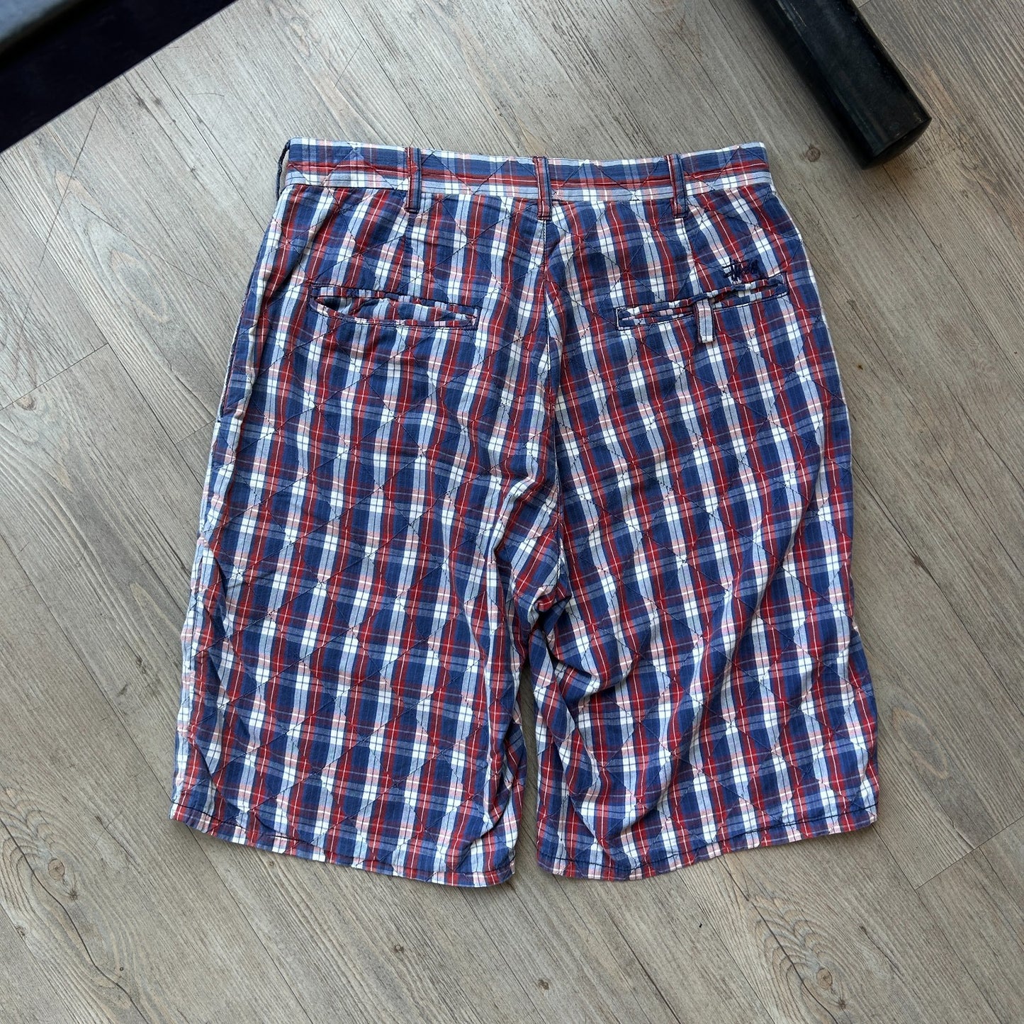 VINTAGE | Stussy Madras Plaid Shorts sz W30