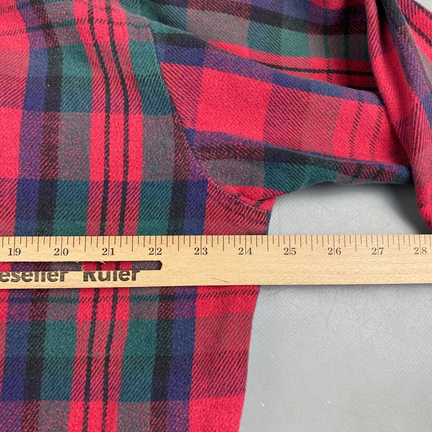 VINTAGE 90s Faded Plaid Flannel Button Up Shirt sz XL Adult