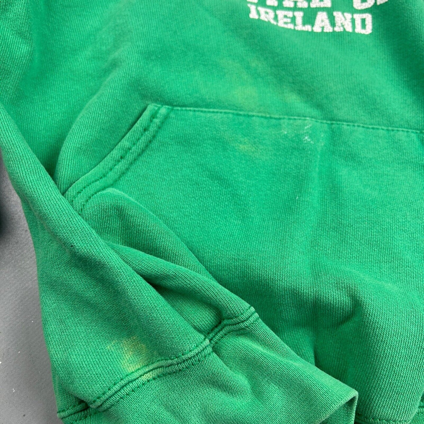 VINTAGE Dublin Ireland Green Hoodie Sweater sz Small Adult