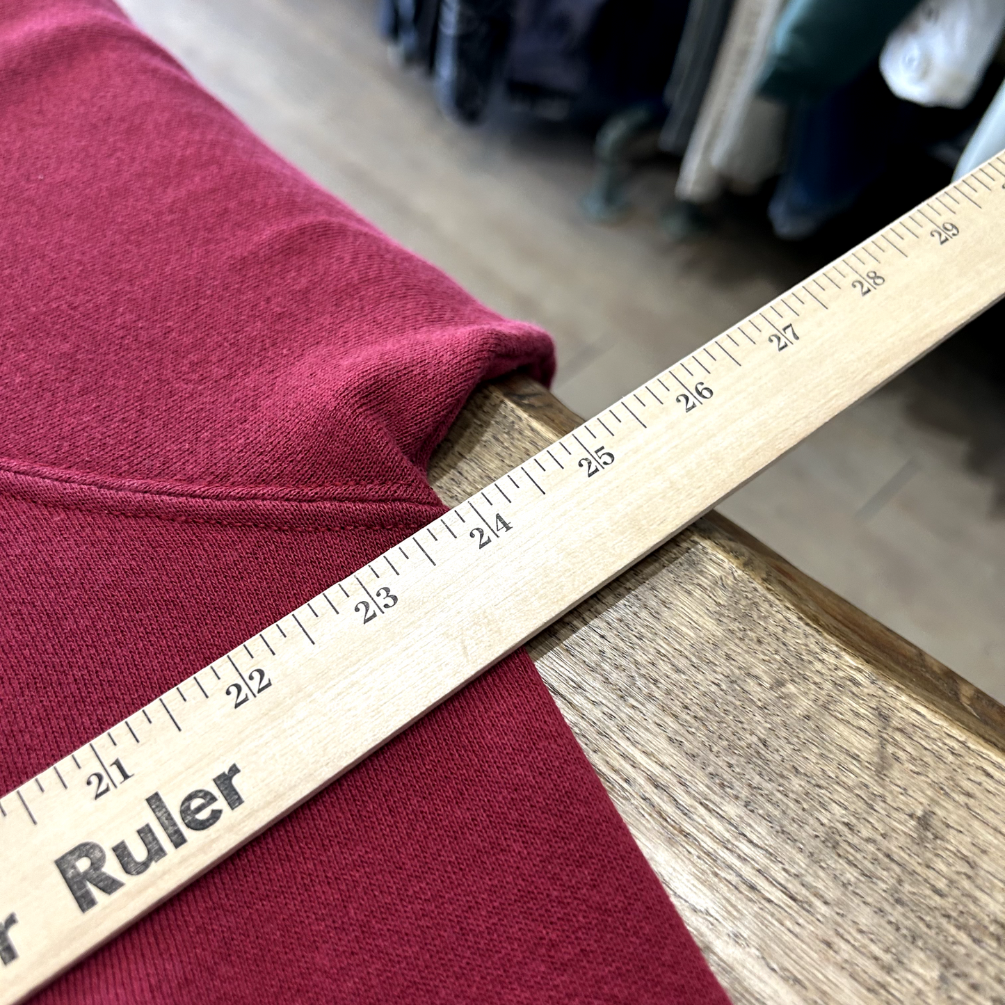 VINTAGE 1990s | Dark Red Blank Hanes Crewneck Sz L