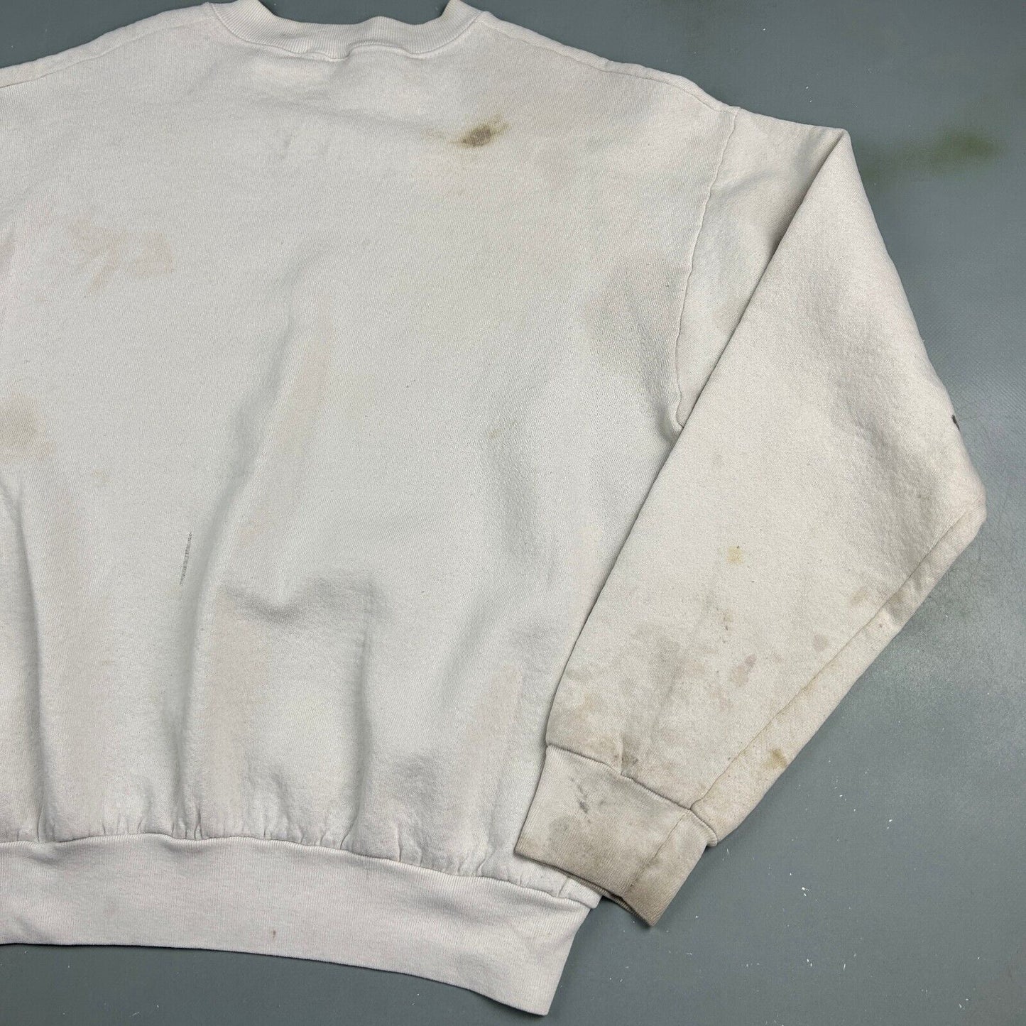 VINTAGE 90s The Incredible Mr Fix It Distressed Crewneck Sweater sz Medium Adult