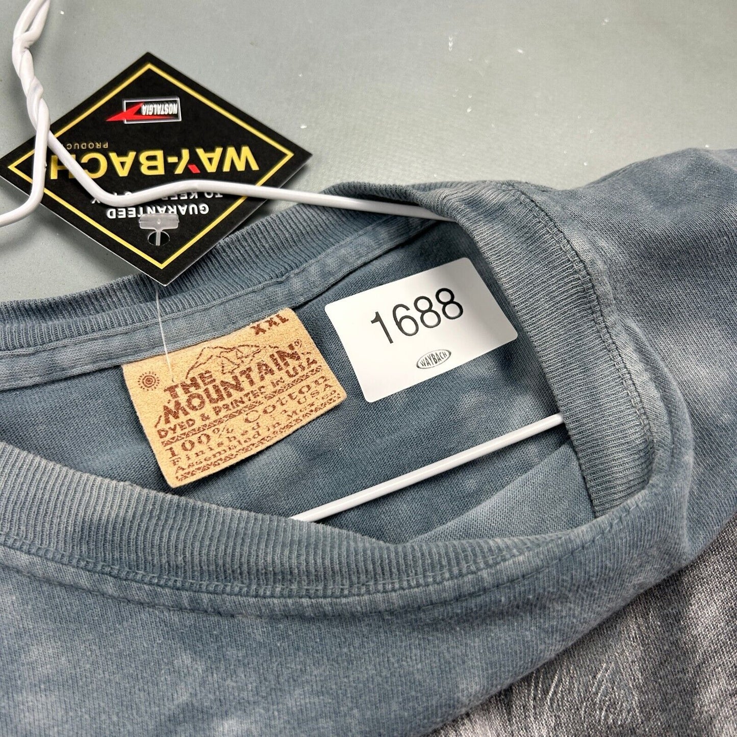 VINTAGE | Big WOLF Head Tye Dye The Mountain T-Shirt sz XXL Adult