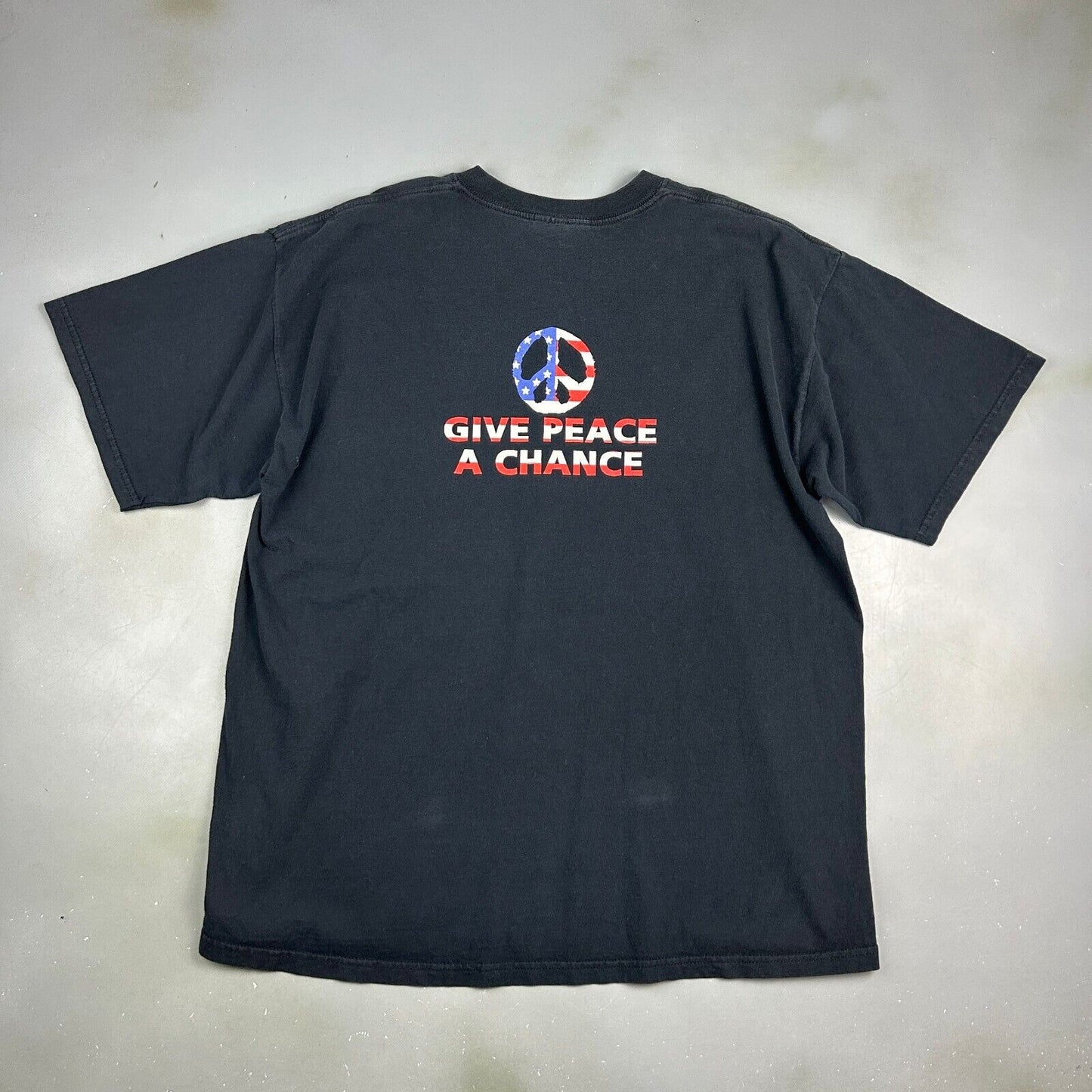 VINTAGE 2004 | JOHN LENNON Give Peace A Chance Band T-Shirt sz XL Adult