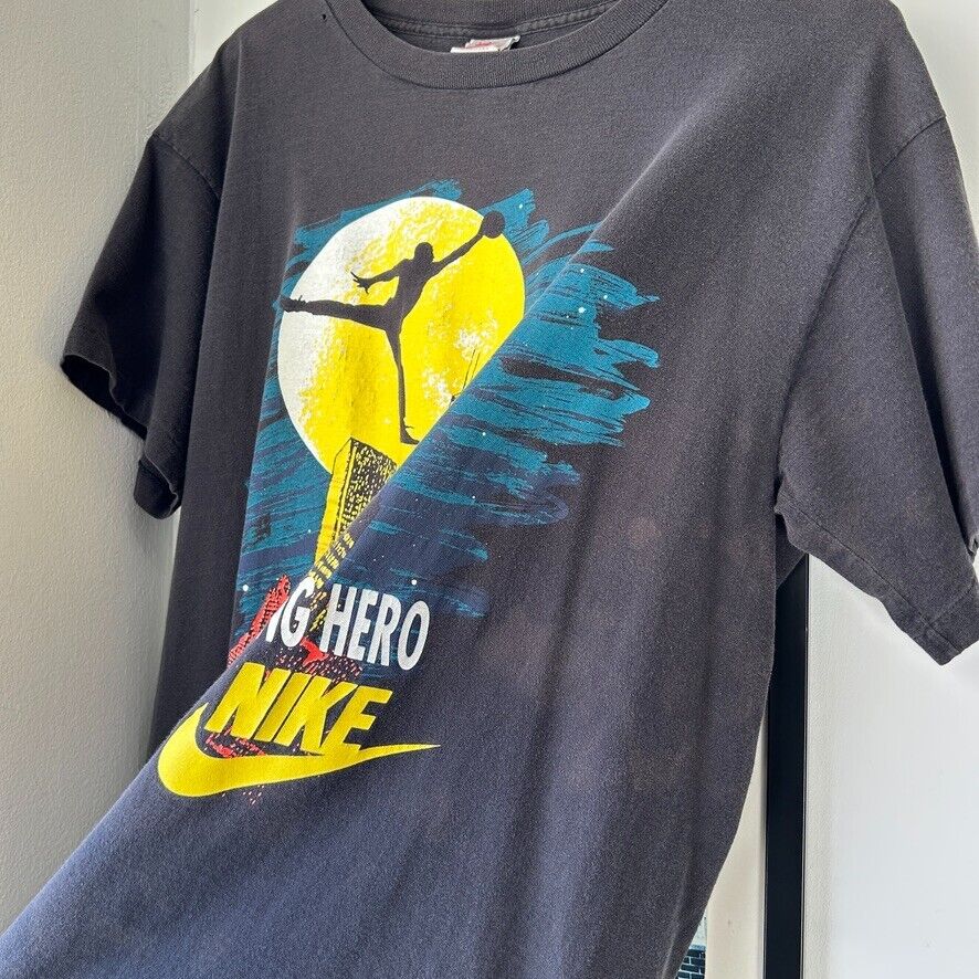 VINTAGE | Air Jordan Not Every High Flying Hero Wears A Cape Nike T-Shirt sz L
