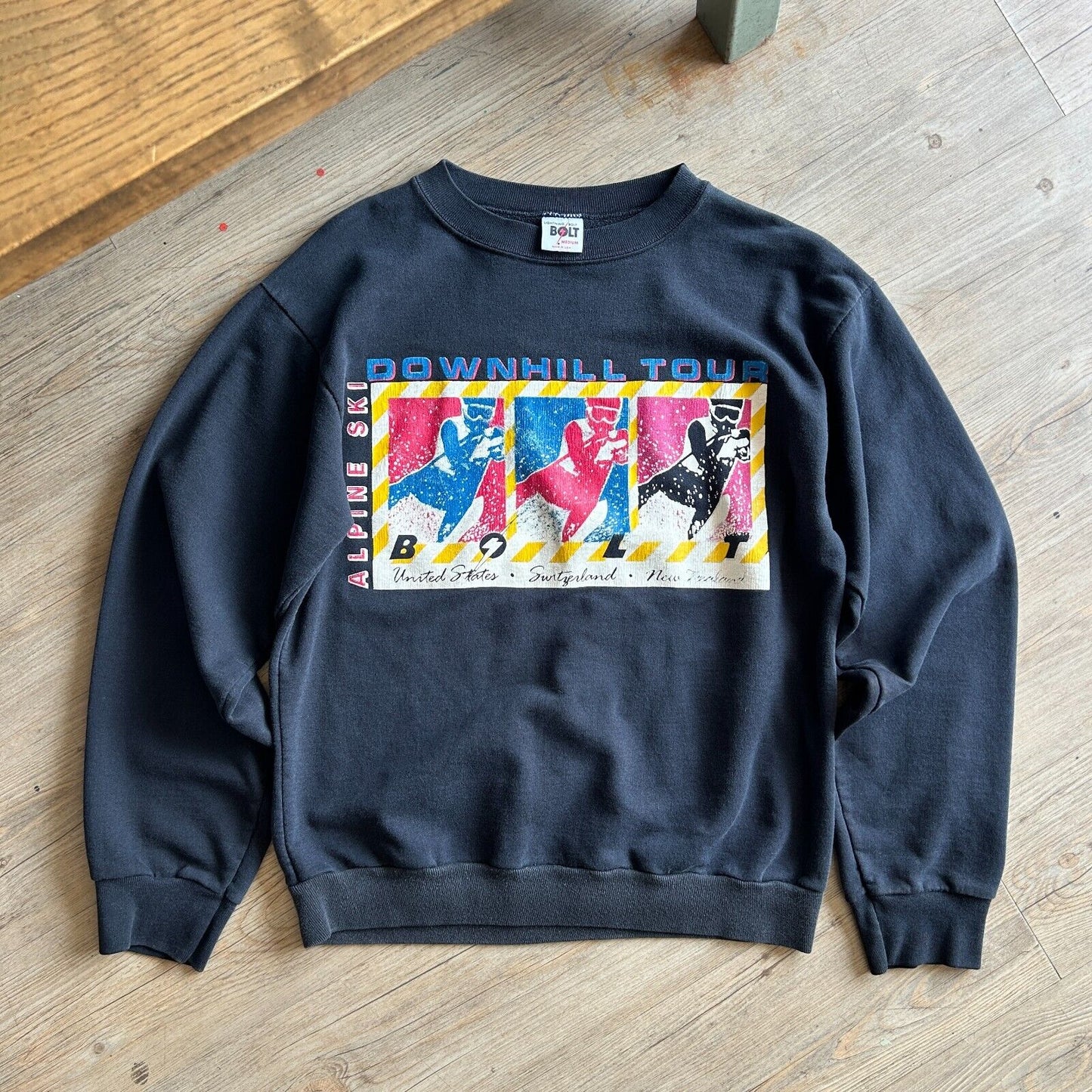 VINTAGE 90s | Alpine Ski Downhill Tour Crew Sweater sz S/M