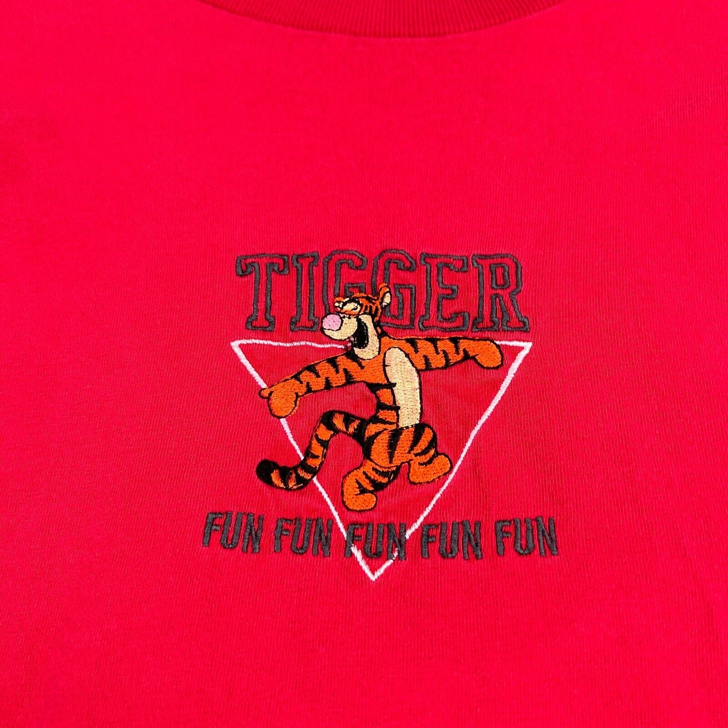 VINTAGE | Tigger FUN Embroidered Cartoon Cropped T-Shirt sz 3XL Men Adult