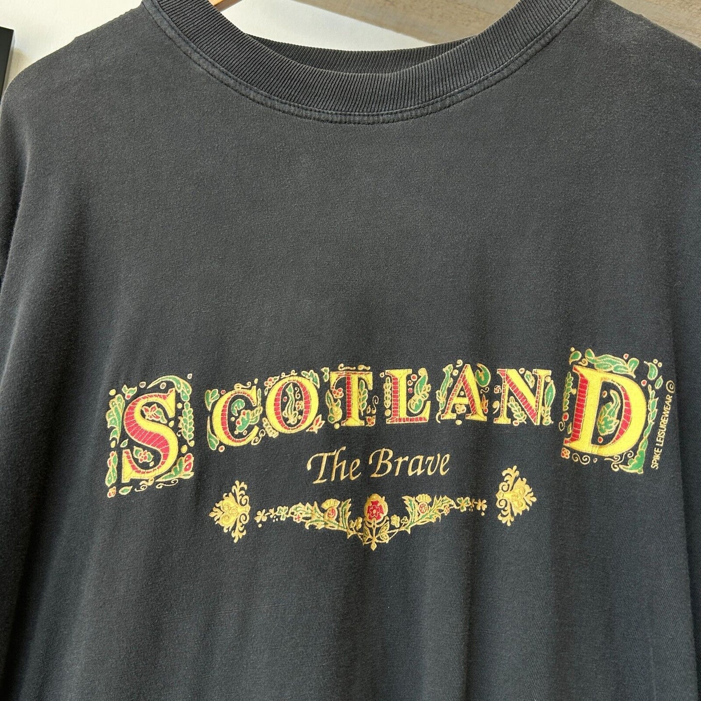 VINTAGE | Scotland The Brave T-Shirt sz M-L