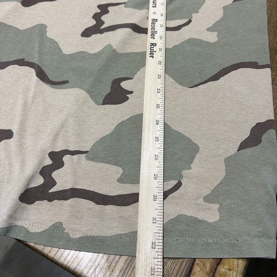 VINTAGE 90s | Desert Camouflage T-Shirt sz XL-2XL