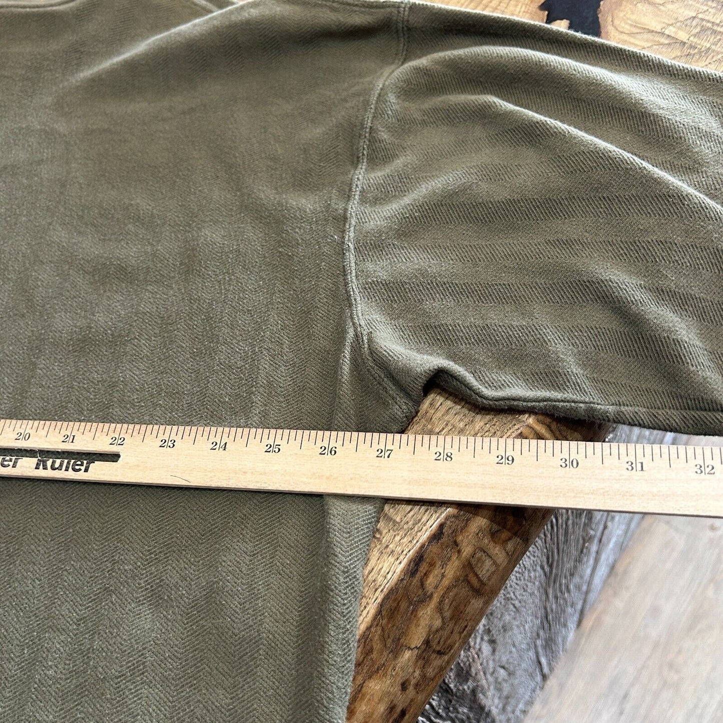 VINTAGE | Carhartt Olive Henley T-Shirt sz 2XL-3XL