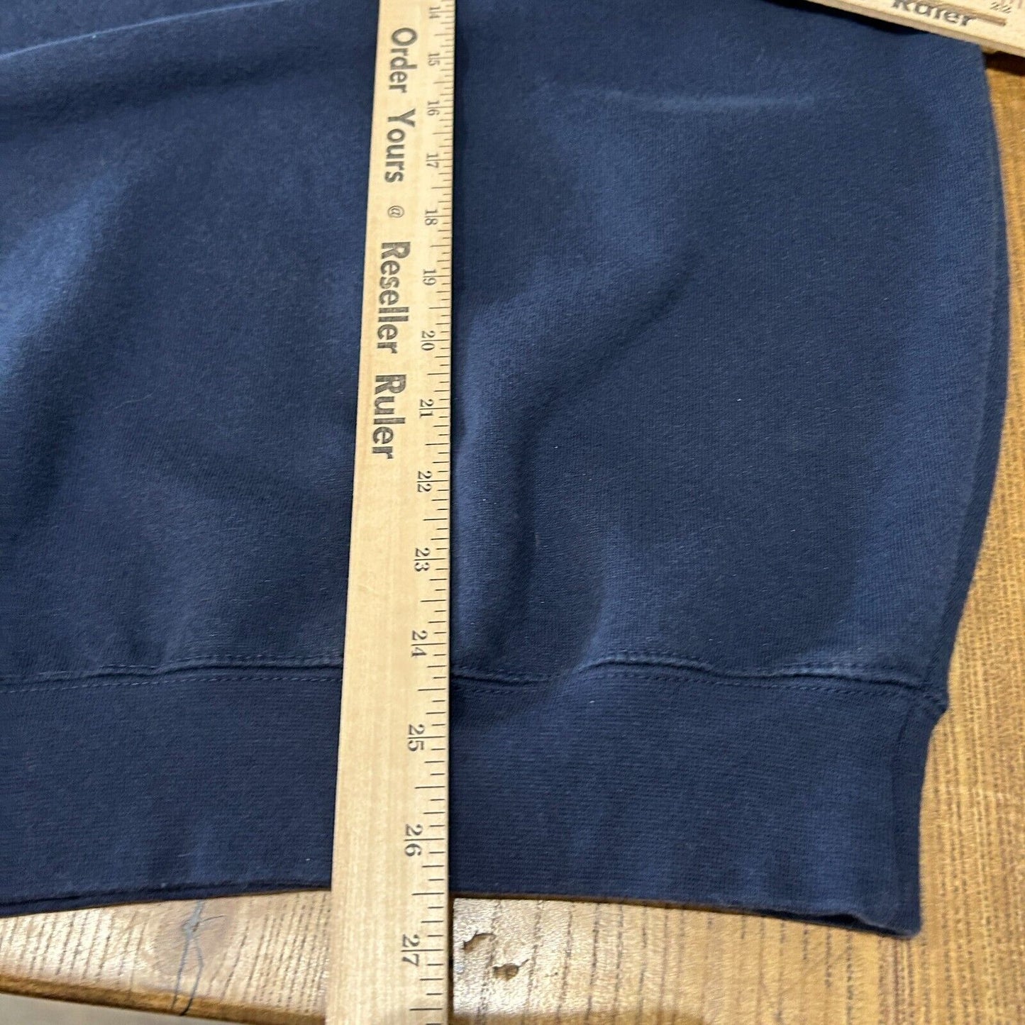 VINTAGE | Georgetown Embroidered Crest Crew Sweater sz L