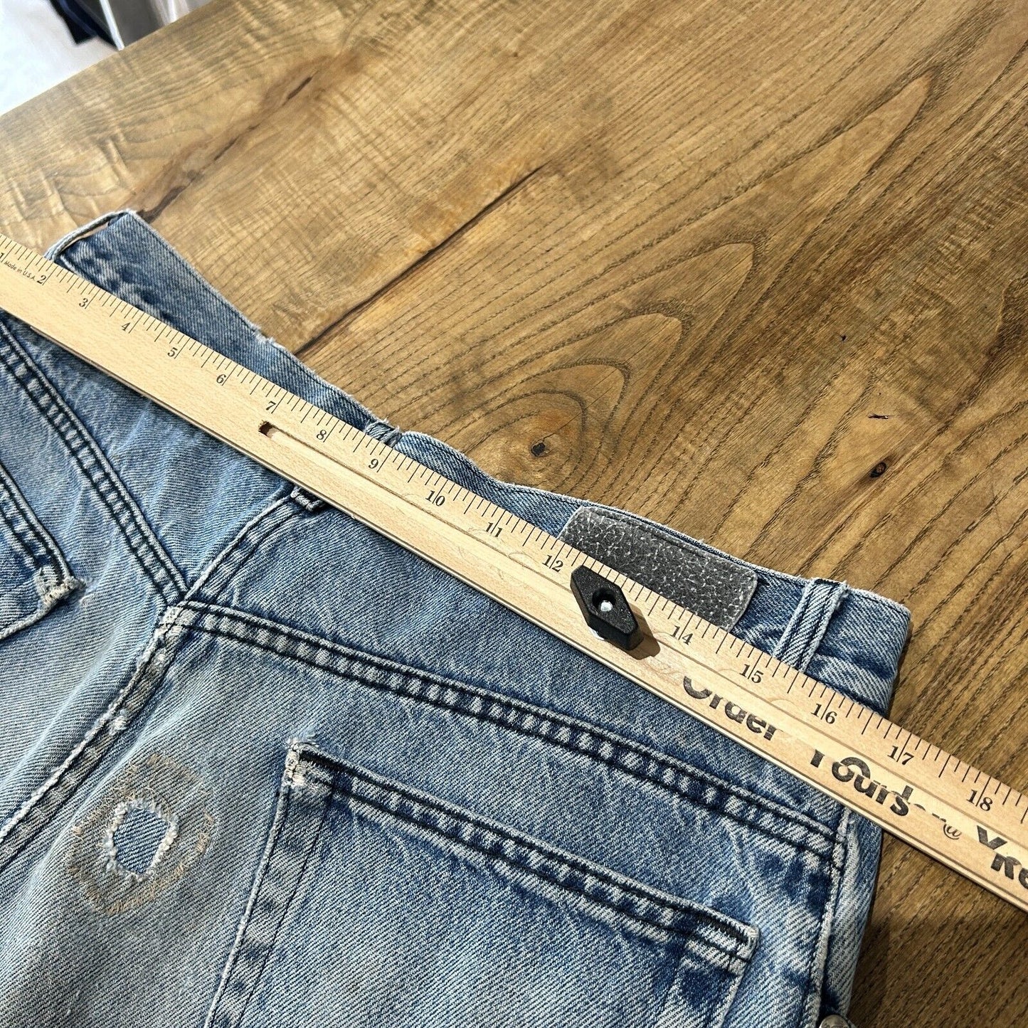 VINTAGE | BOSS Embroidered Thrashed Baggy Jean Shorts sz W33
