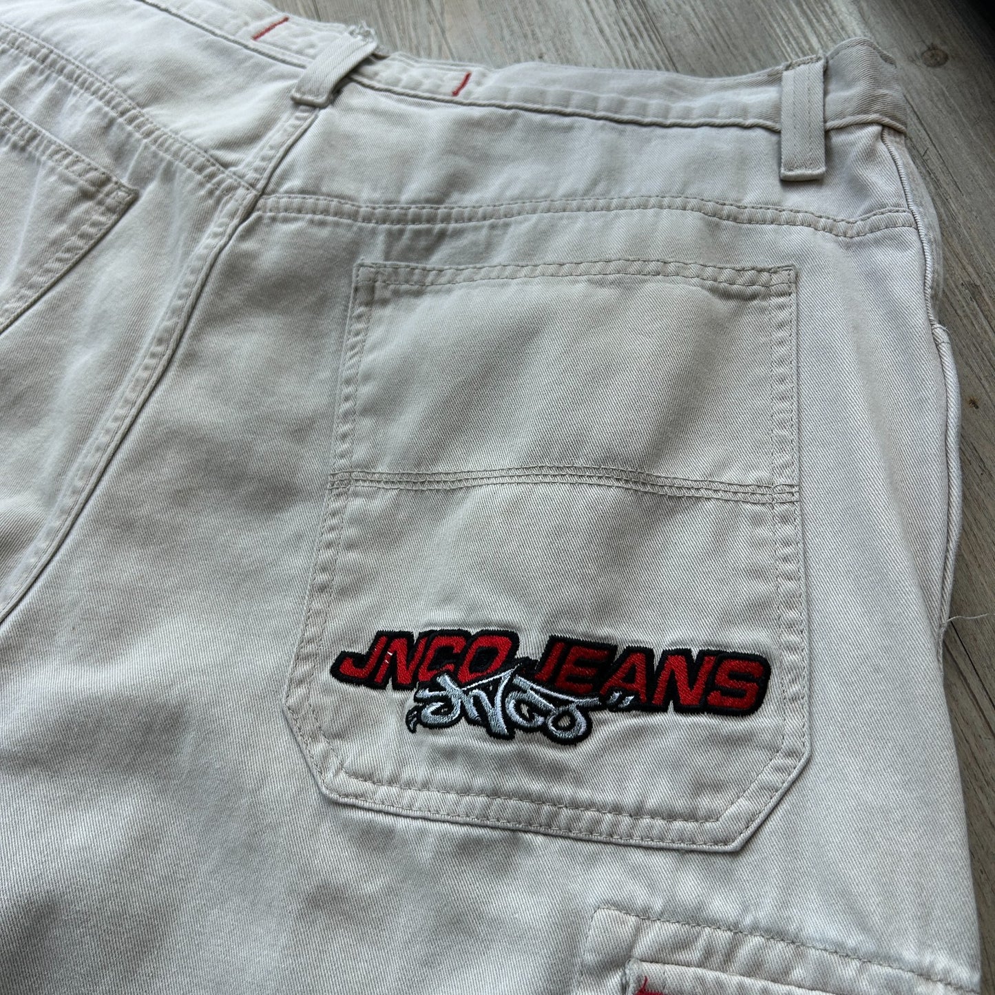 VINTAGE 90s Y2K | Jnco Jeans Baggy Cargo Shorts sz W38