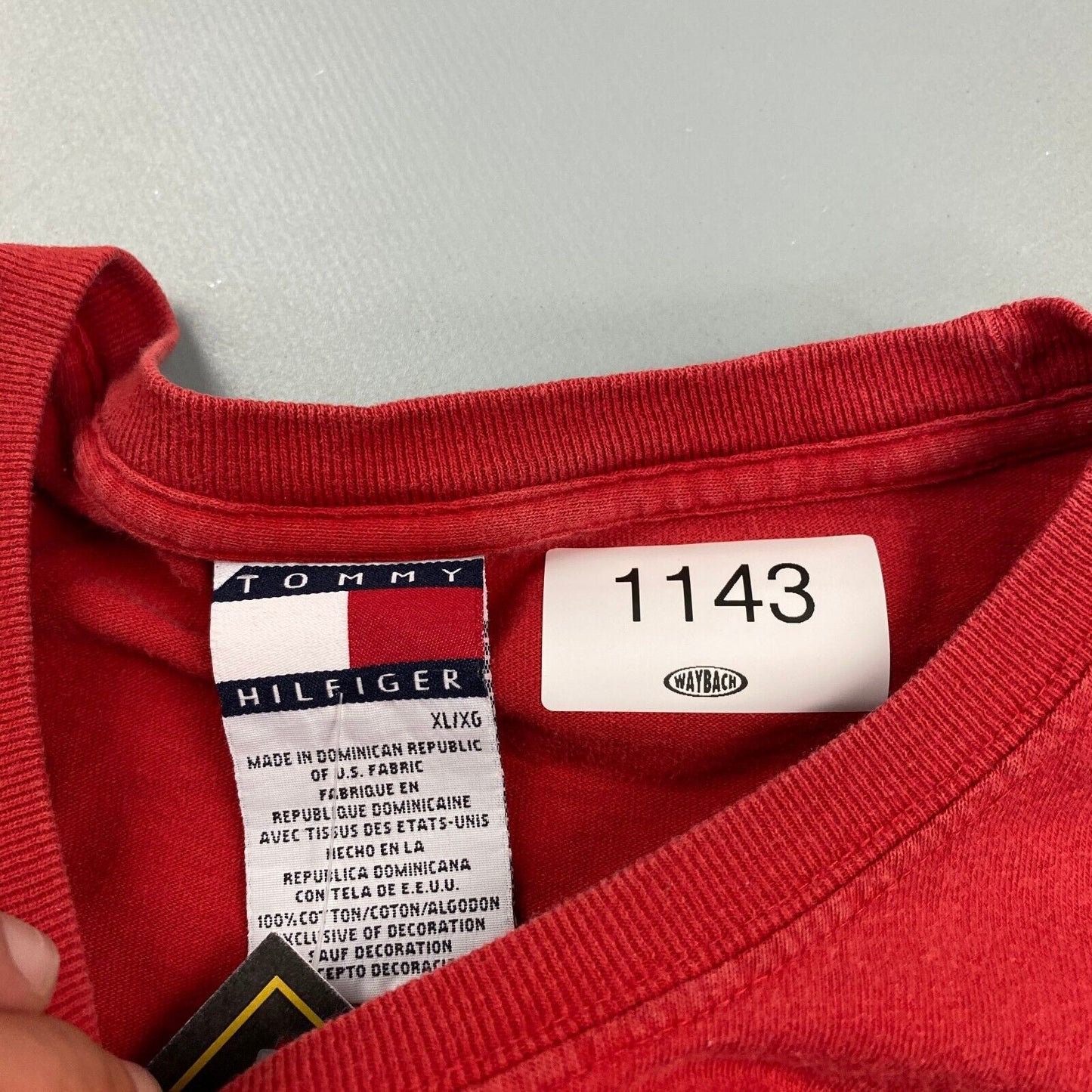 VINTAGE Tommy Hilfiger Sm Flag Red T-Shirt sz XL Adult