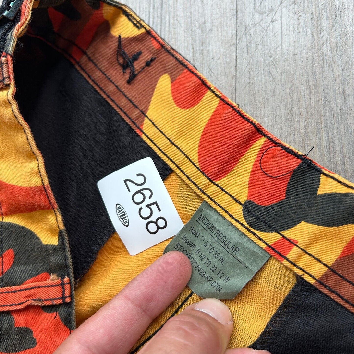VINTAGE | Military Orange Camo Cargo Pants sz M-Reg W33 L32