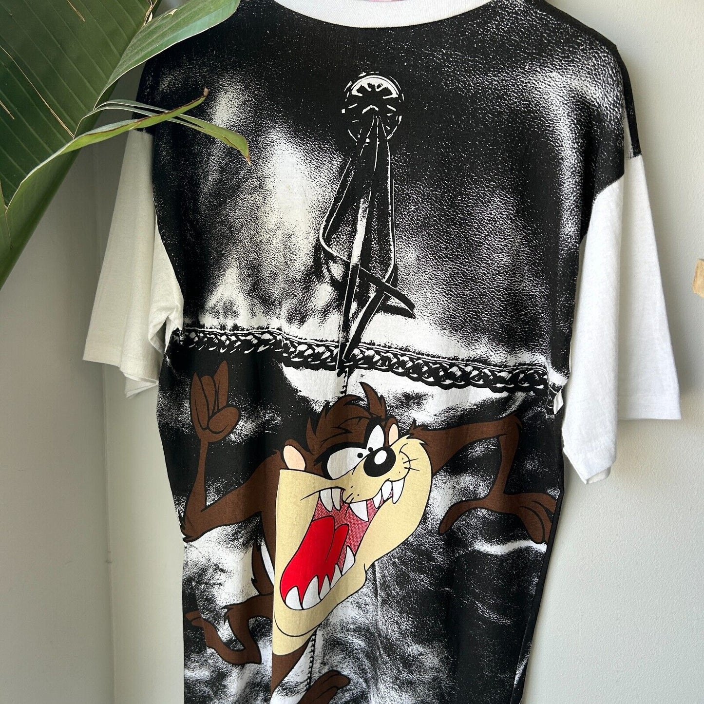 VINTAGE 90s | TAZ All Over Print Cartoon Vest T-Shirt sz M-L