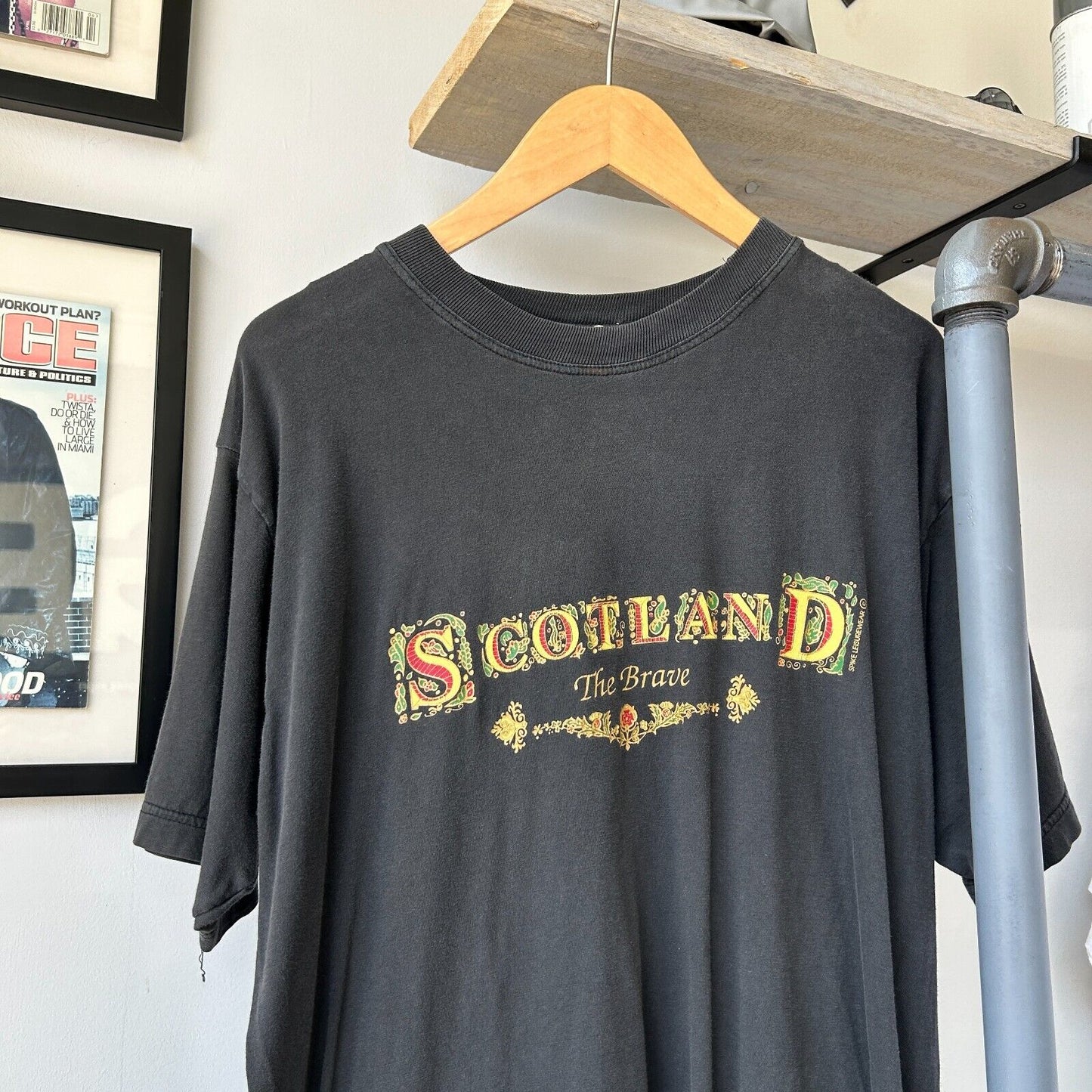 VINTAGE | Scotland The Brave T-Shirt sz M-L