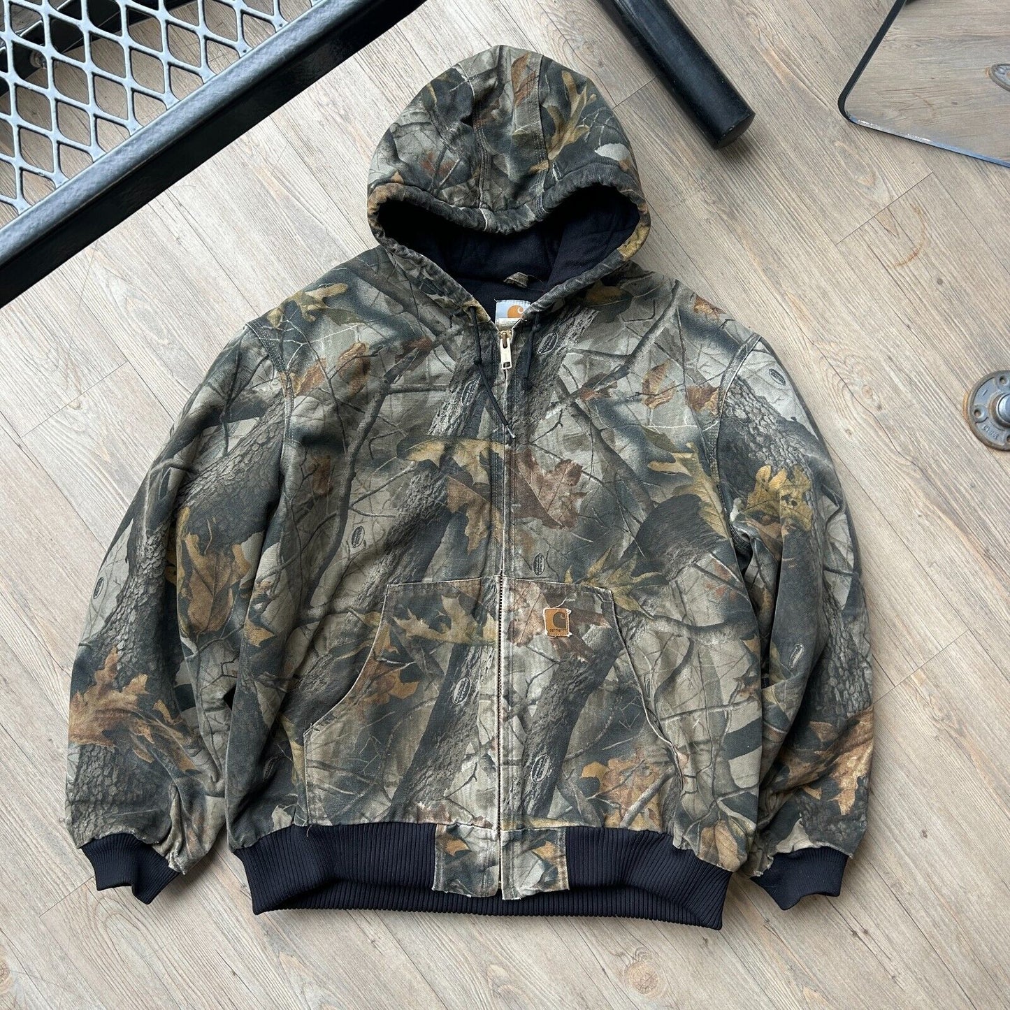 VINTAGE | Carhartt J143 CMO RealTree Hooded Jacket sz XL