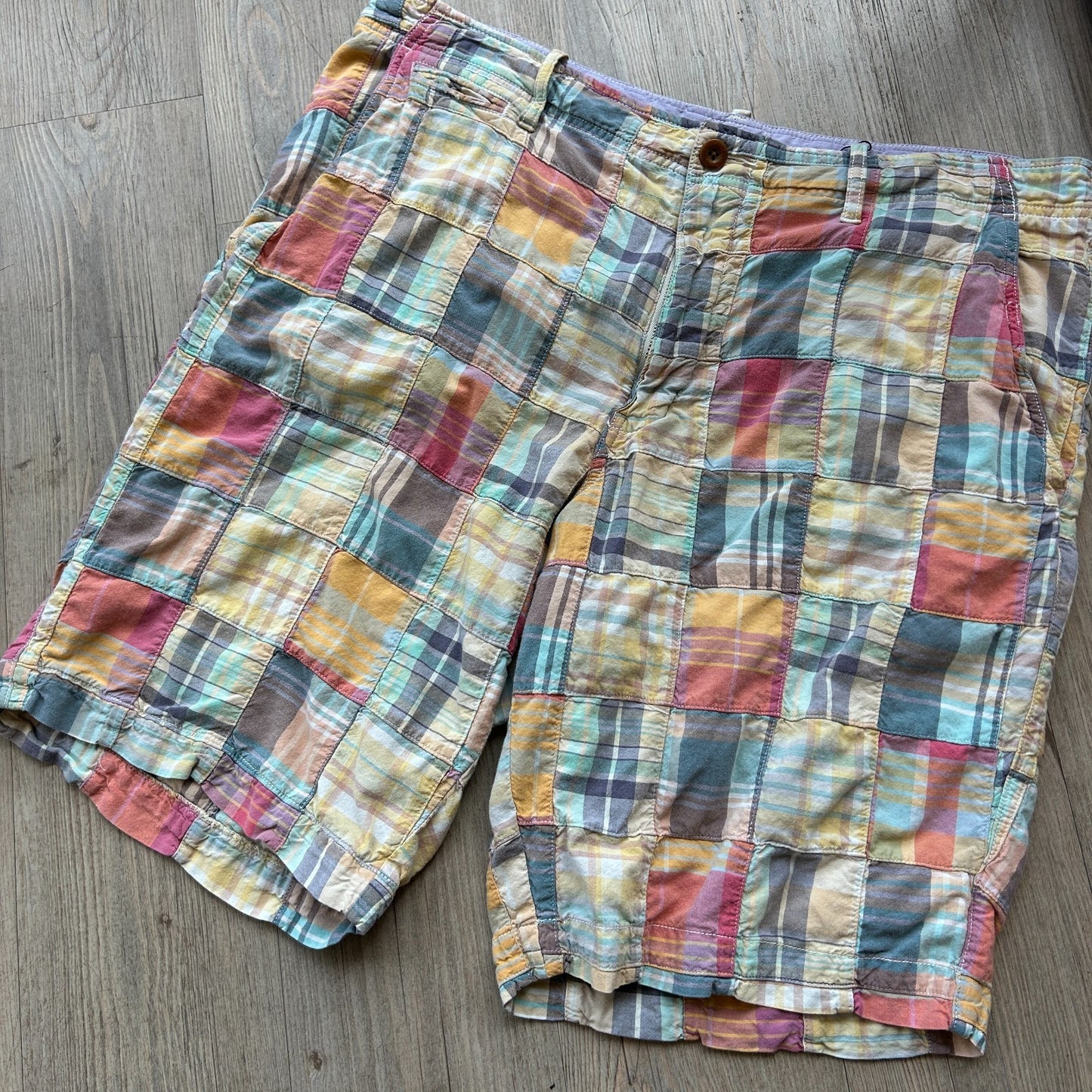 VINTAGE | J.Crew Madras Plaid Shorts sz W36