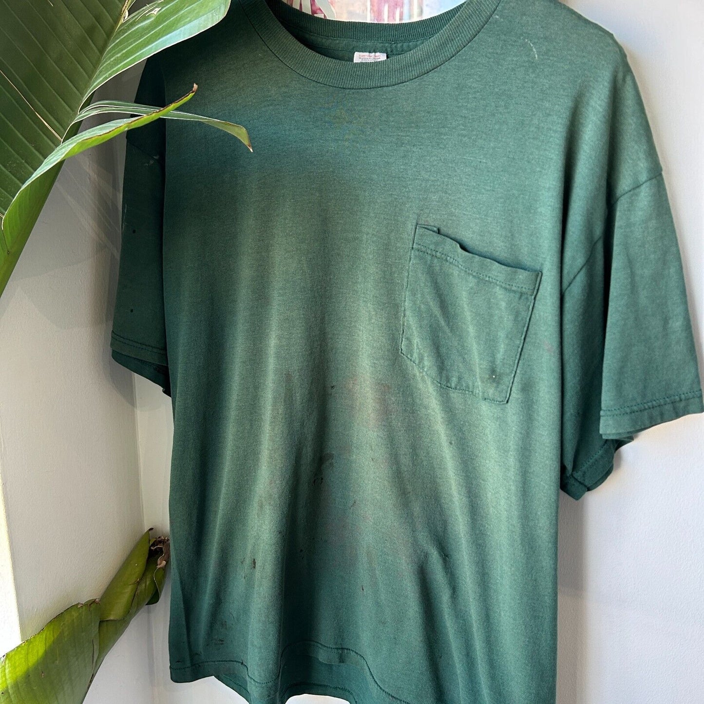 VINTAGE 90s | Fruit Of The Loom 50/50 Faded Green Blank Distressed T-Shirt sz L