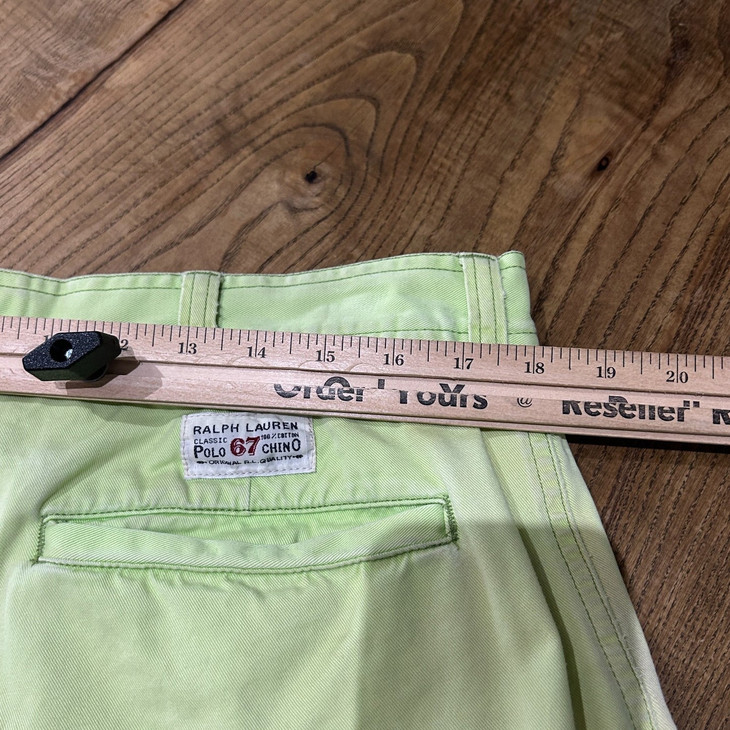 VINTAGE | Ralph Lauren Polo 67 Chino Faded Green Cargo Shorts sz W36