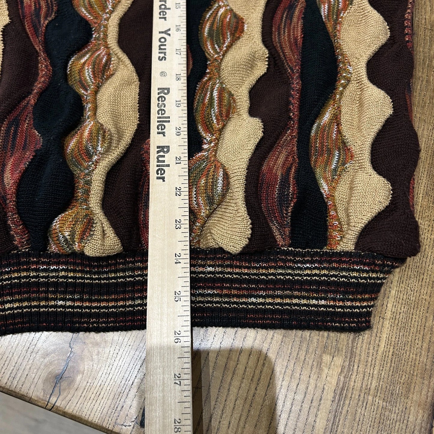 VINTAGE | 3D Textured Coogie Style Protege Knit Sweater sz M