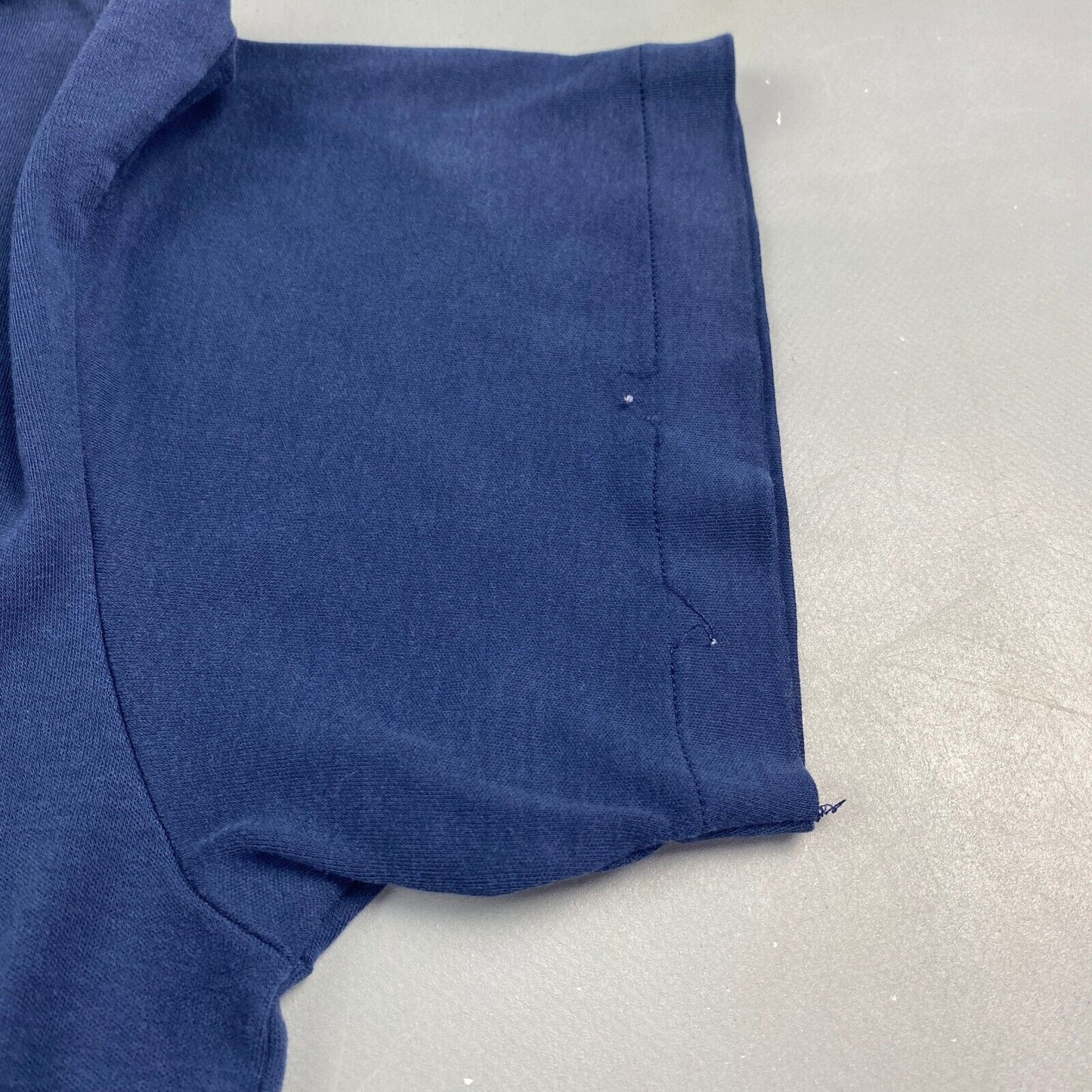 VINTAGE 90s Blank Navy T-Shirt sz Medium Men Adult