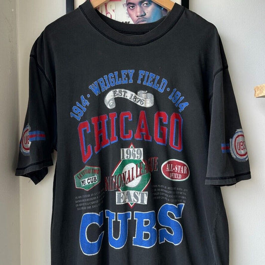 VINTAGE 90s | Chicago Cubs Baseball Wrigley Field T-Shirt sz L