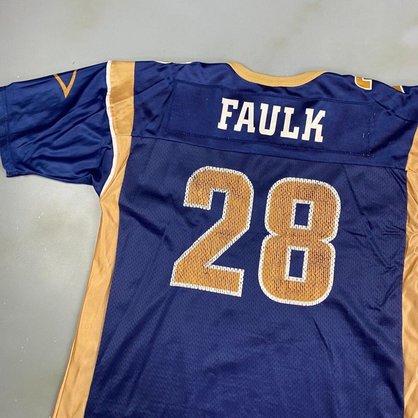 VINTAGE NFL LA Rams #28 Champion Football Jersey sz Large Adult