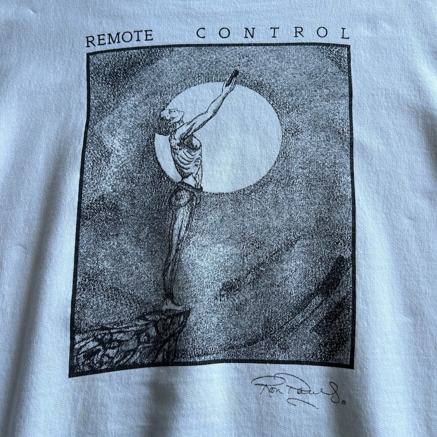 VINTAGE 90s | Remote Control Artwork Print Crew Sweater sz XL