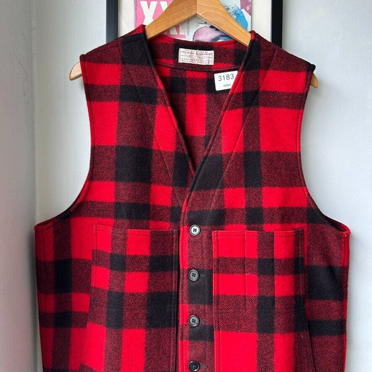 VINTAGE | CC Filson Red Buffalo Plaid Wool Mackinaw Vest Jacket sz L