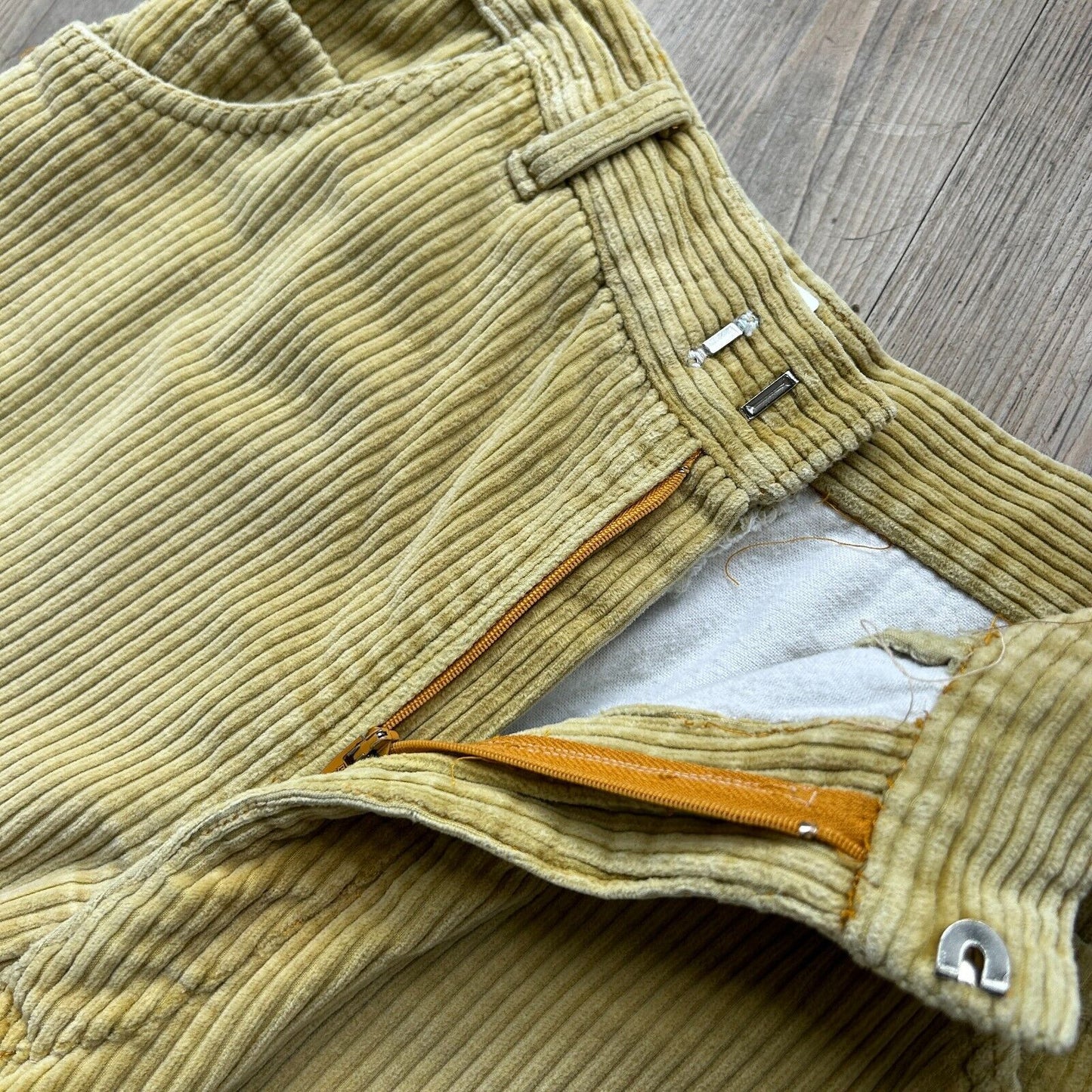 VINTAGE 80s | Light Yellow Jumbo Corduroy Trouser Pants sz W27 L26