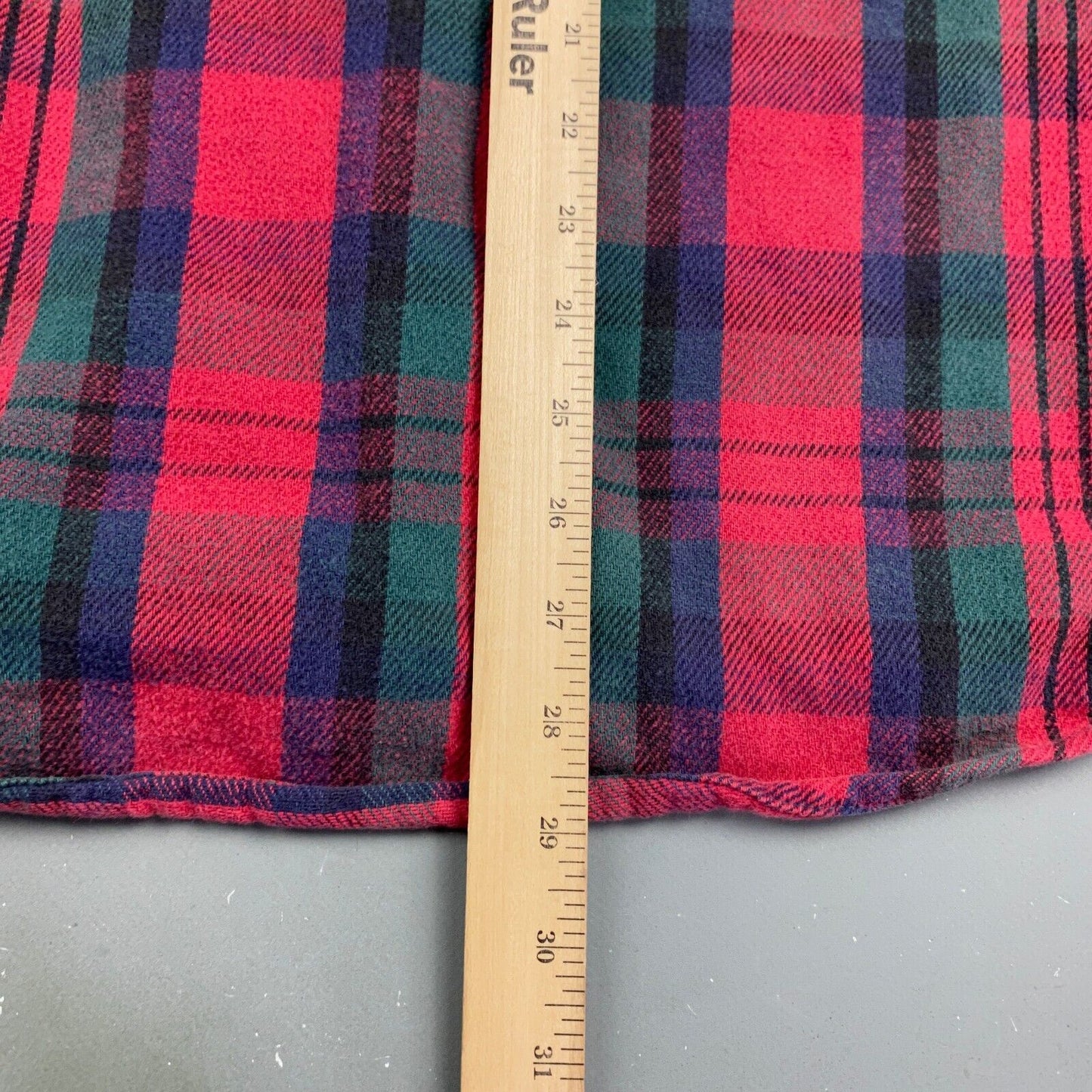 VINTAGE 90s Faded Plaid Flannel Button Up Shirt sz XL Adult