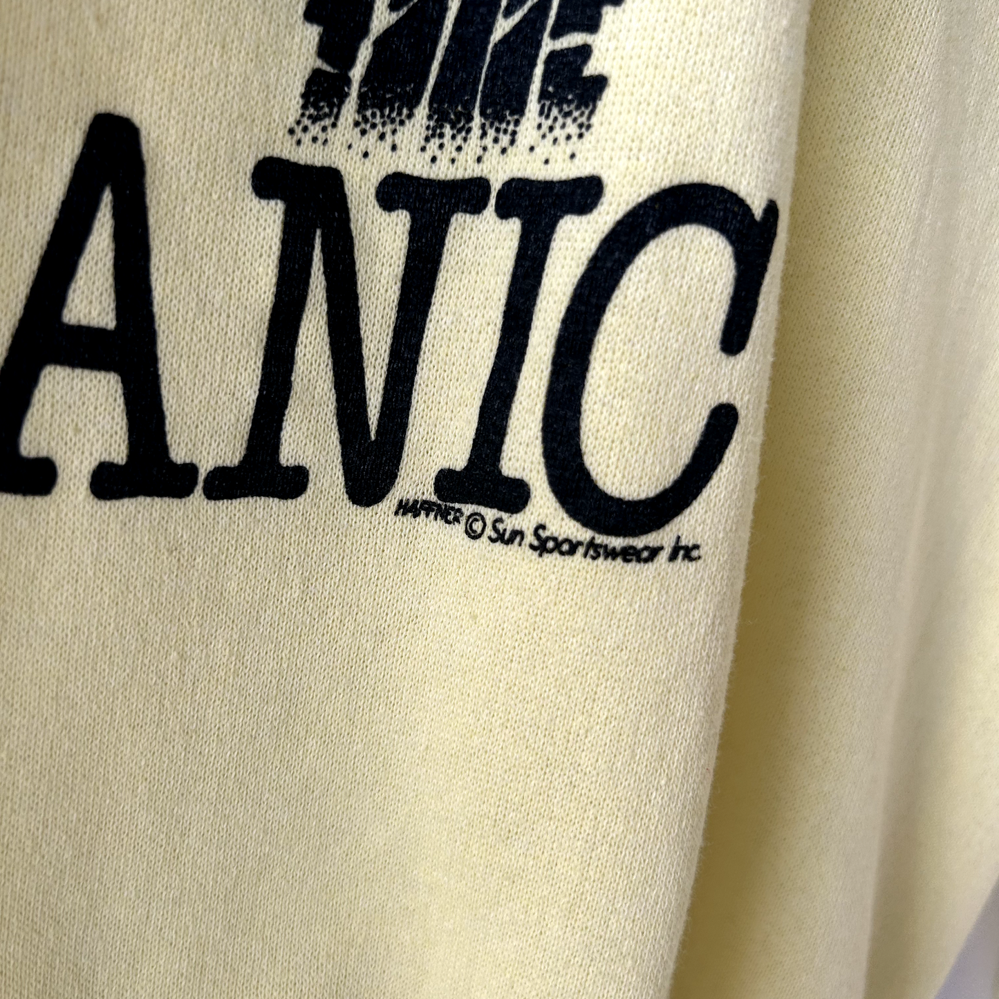 VINTAGE 1980s | Yellow The Mechanic Novelty Crewneck Sz M Made In USA