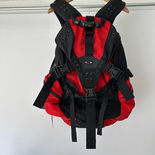 VINTAGE | OAKLEY Icon Tactical Red Backpack