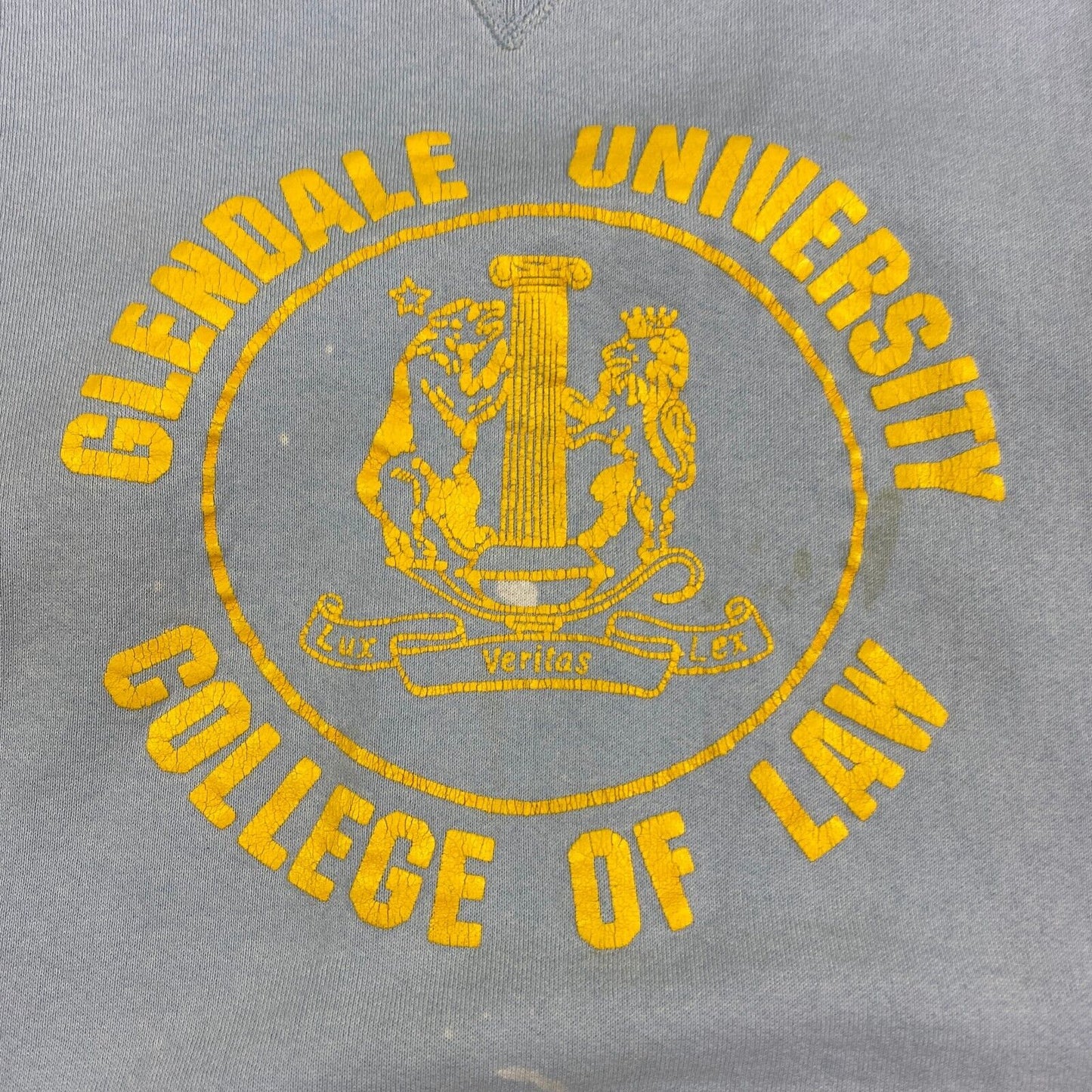 VINTAGE 90s Glendale Uni College Of Law Faded Russell Sweater sz Medium Adult