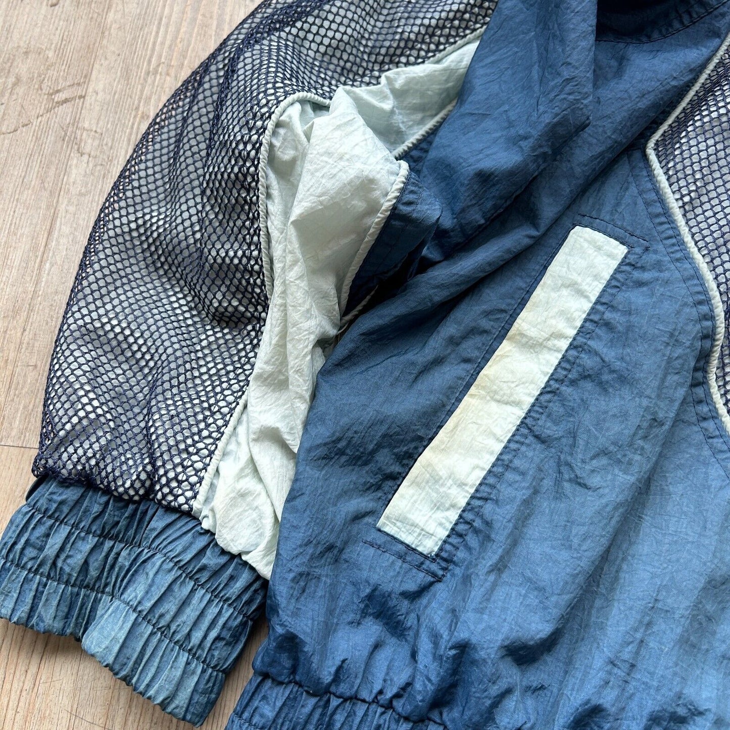 VINTAGE 90s | Georgetown Hoyas Pro Player Mesh Panel Jacket sz L