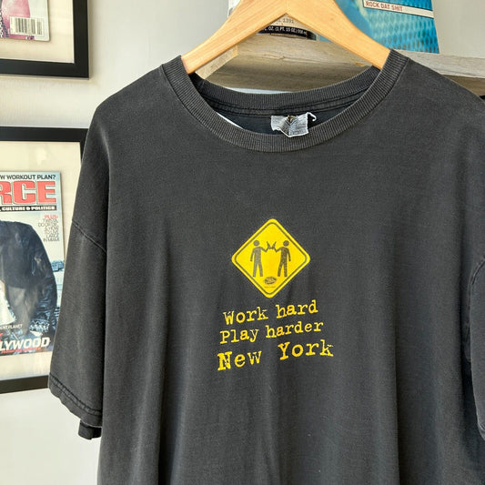 VINTAGE | Mike's Hard Lemonade Work Hard Play Harder NY T-Shirt sz L Adult