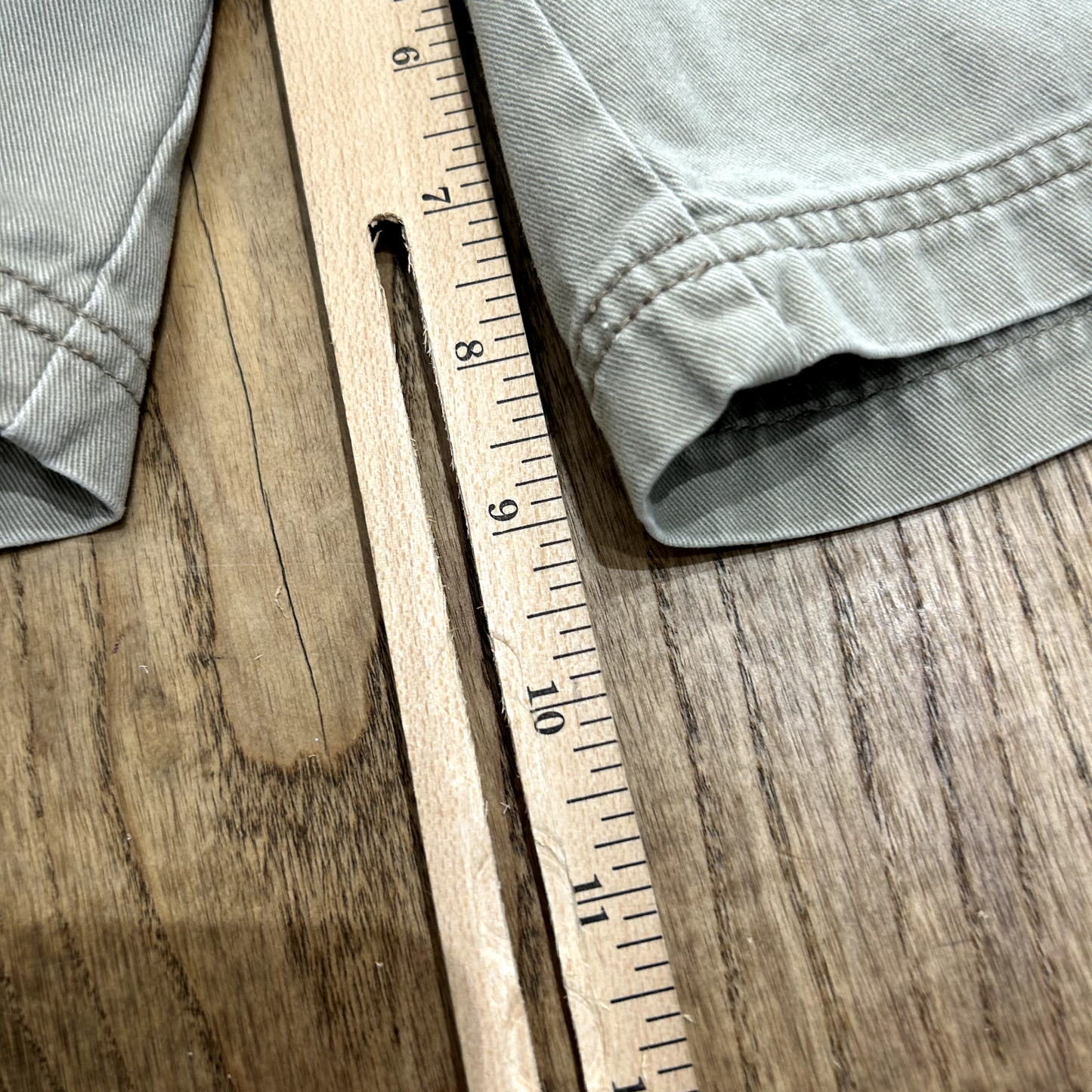 VINTAGE | 1990s Oneil Khaki Cargo Surf Shorts sz W30 Embroidered Logo