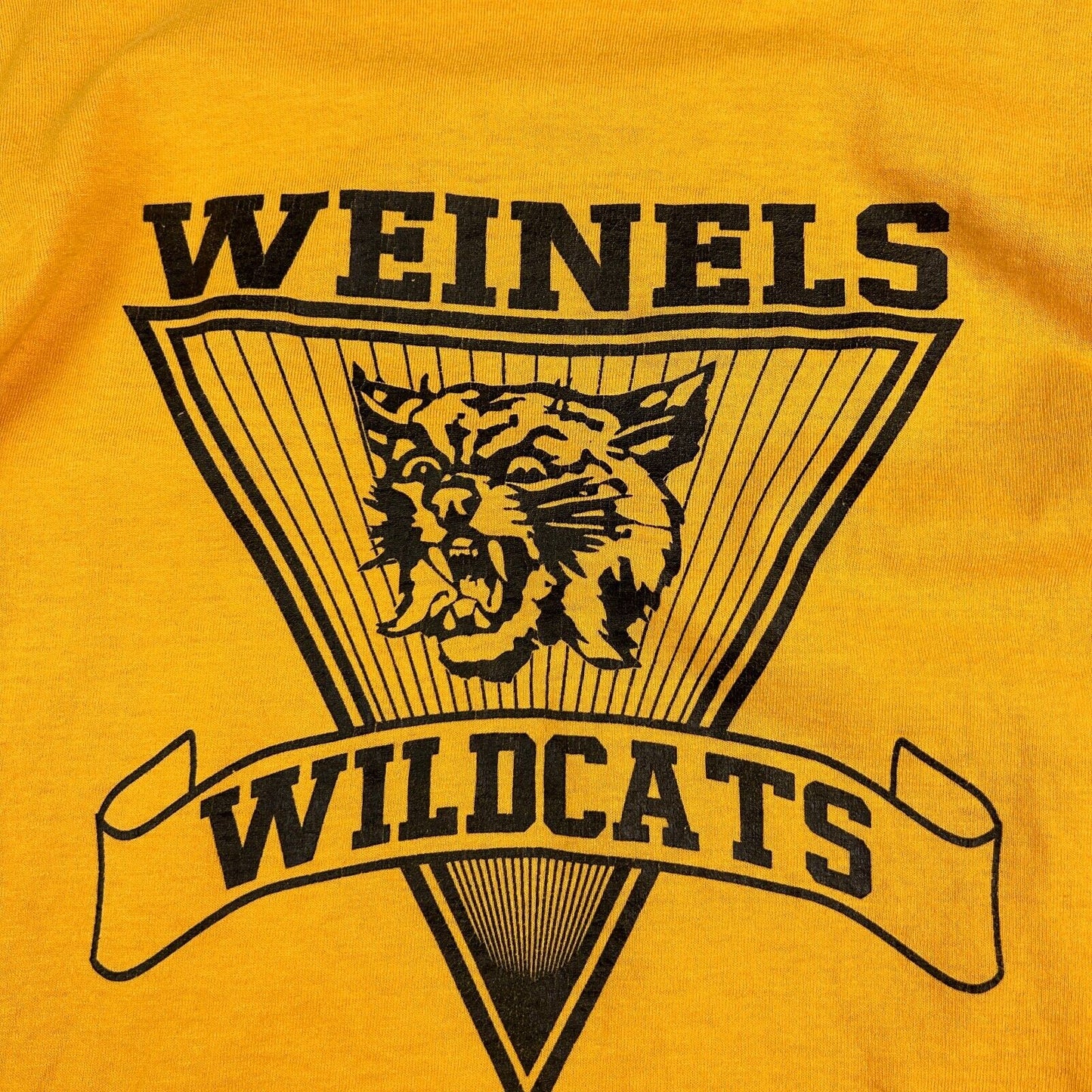 VINTAGE 90s | Weinels Wildcats Collegiate T-Shirt sz S Men Adult