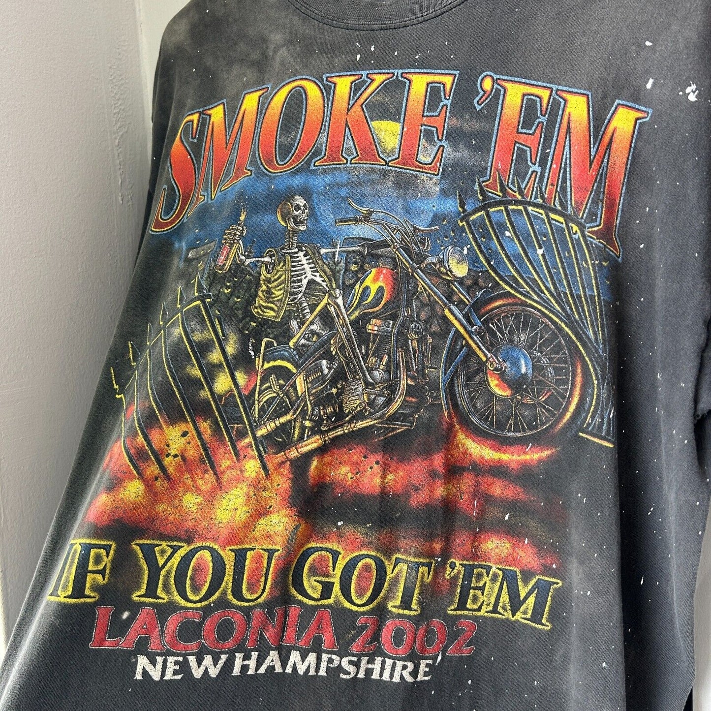 VINTAGE | Smoke Em' If You Got 'Em Faded Thrashed Biker T-Shirt sz L Adult