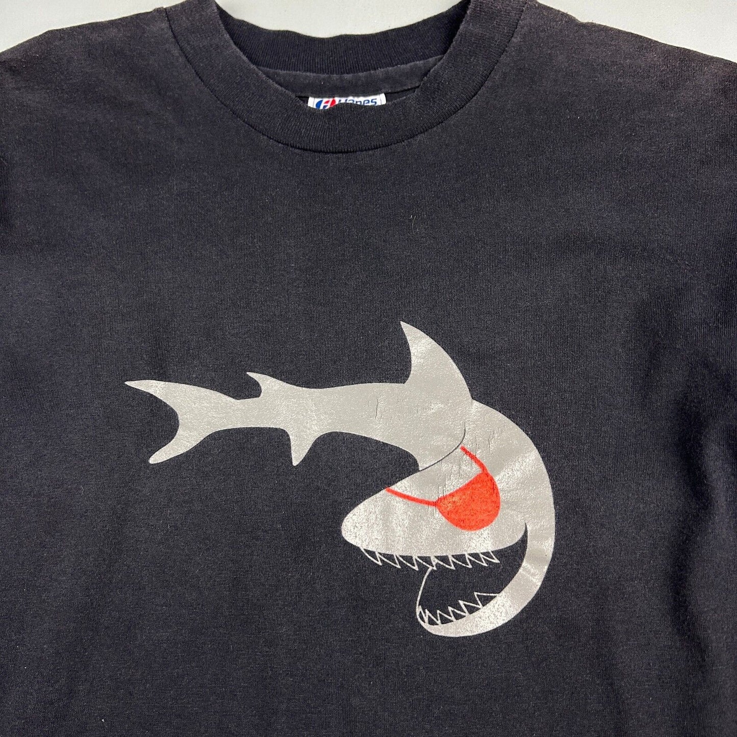 VINTAGE 1991 | Dead Eye Dicks Shark Island Black T-Shirt sz S-M Adult