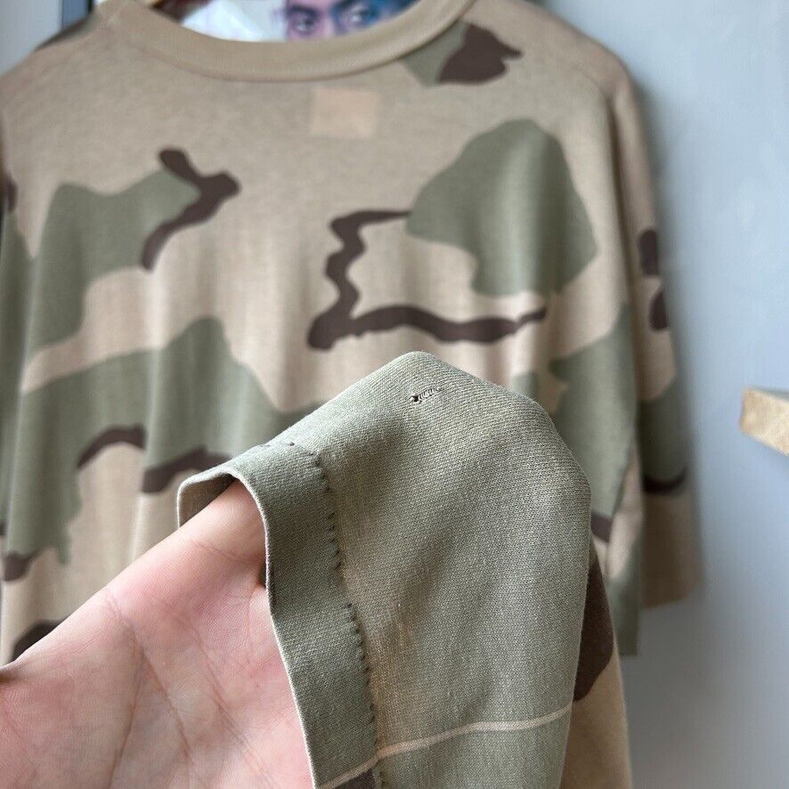 VINTAGE 90s | Desert Camouflage T-Shirt sz XL-2XL