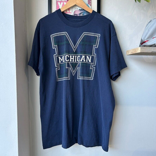VINTAGE 90s | Michigan University Plaid M T-Shirt sz L