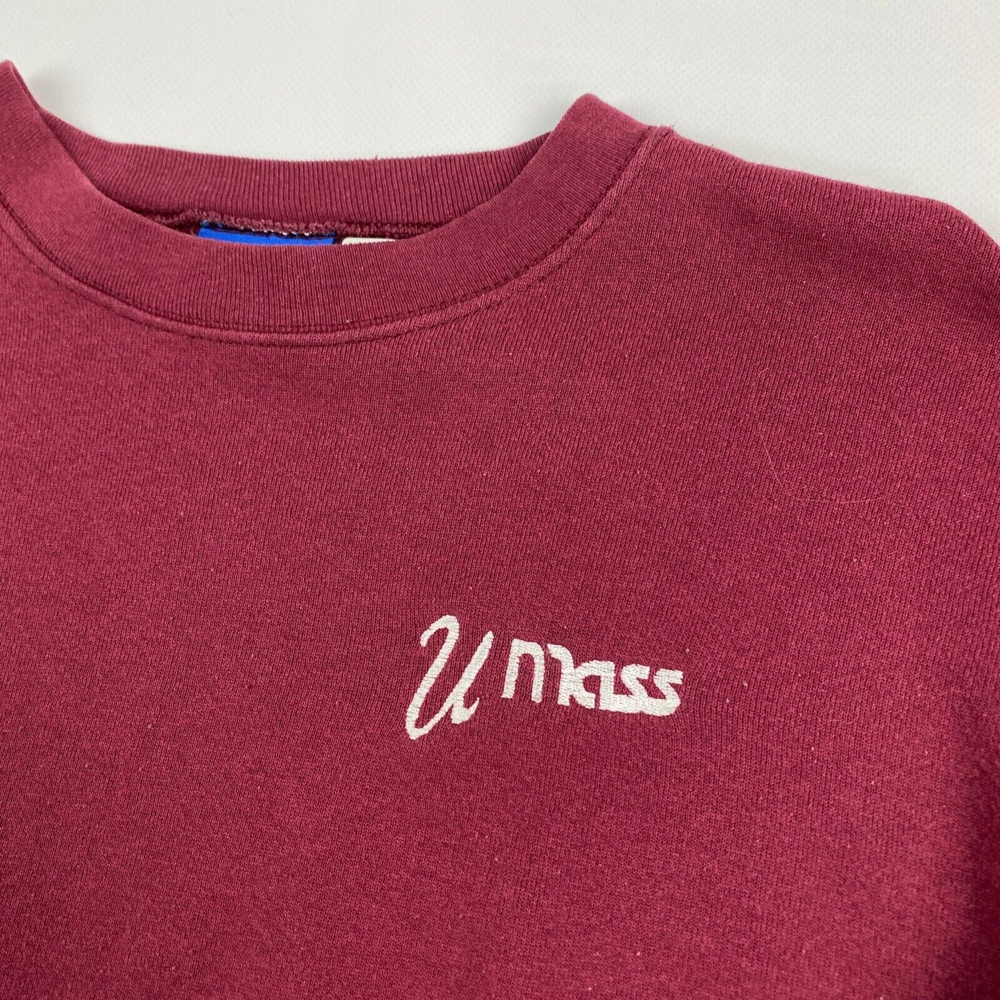 VINTAGE 90s UMASS Sm Logo Maroon Red Crewneck Sweater sz Medium Men