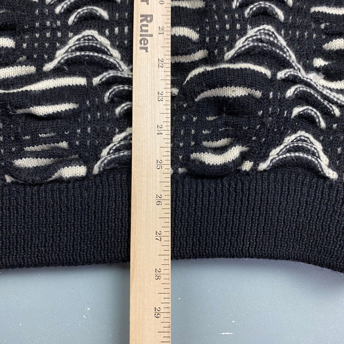 VINTAGE 90s COOGI Australia 3D Wool Knit Sweater sz XL Men