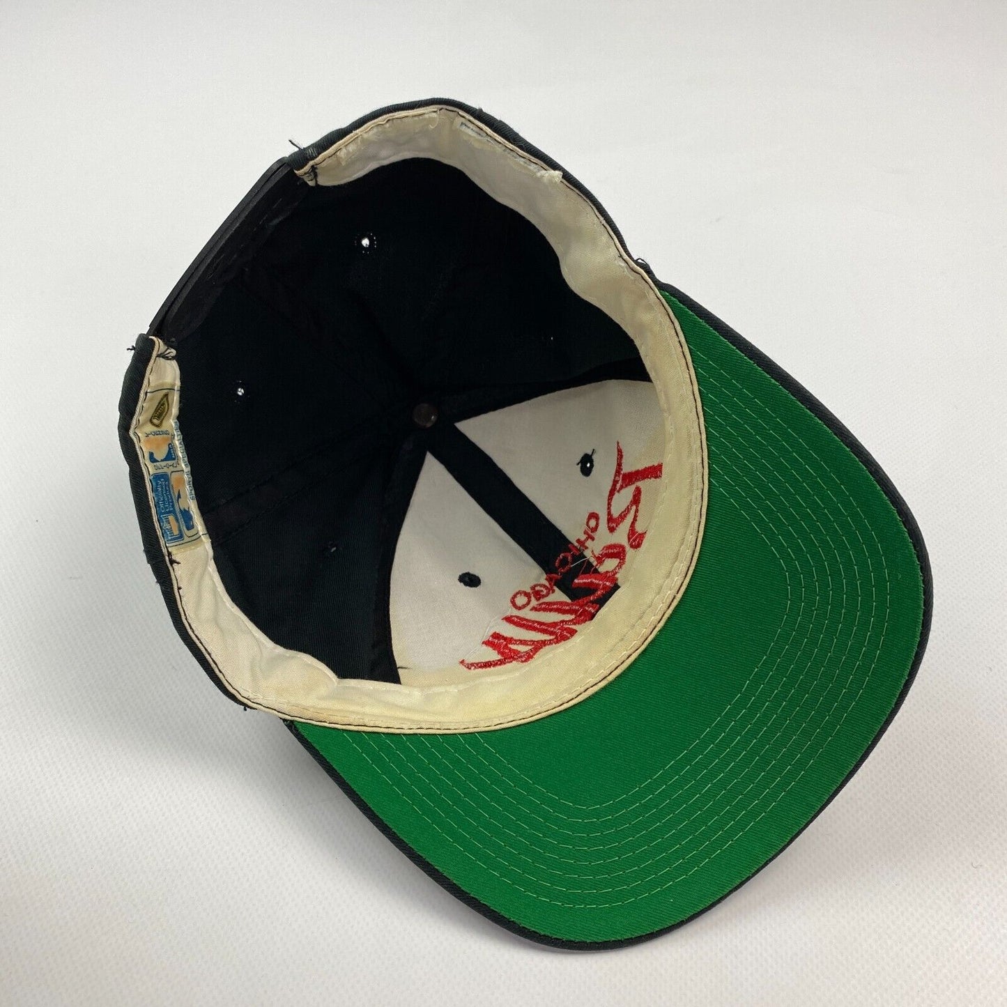 VINTAGE 90s Chicago Bulls Single Line Script Sports Specialties Snapback Hat OS