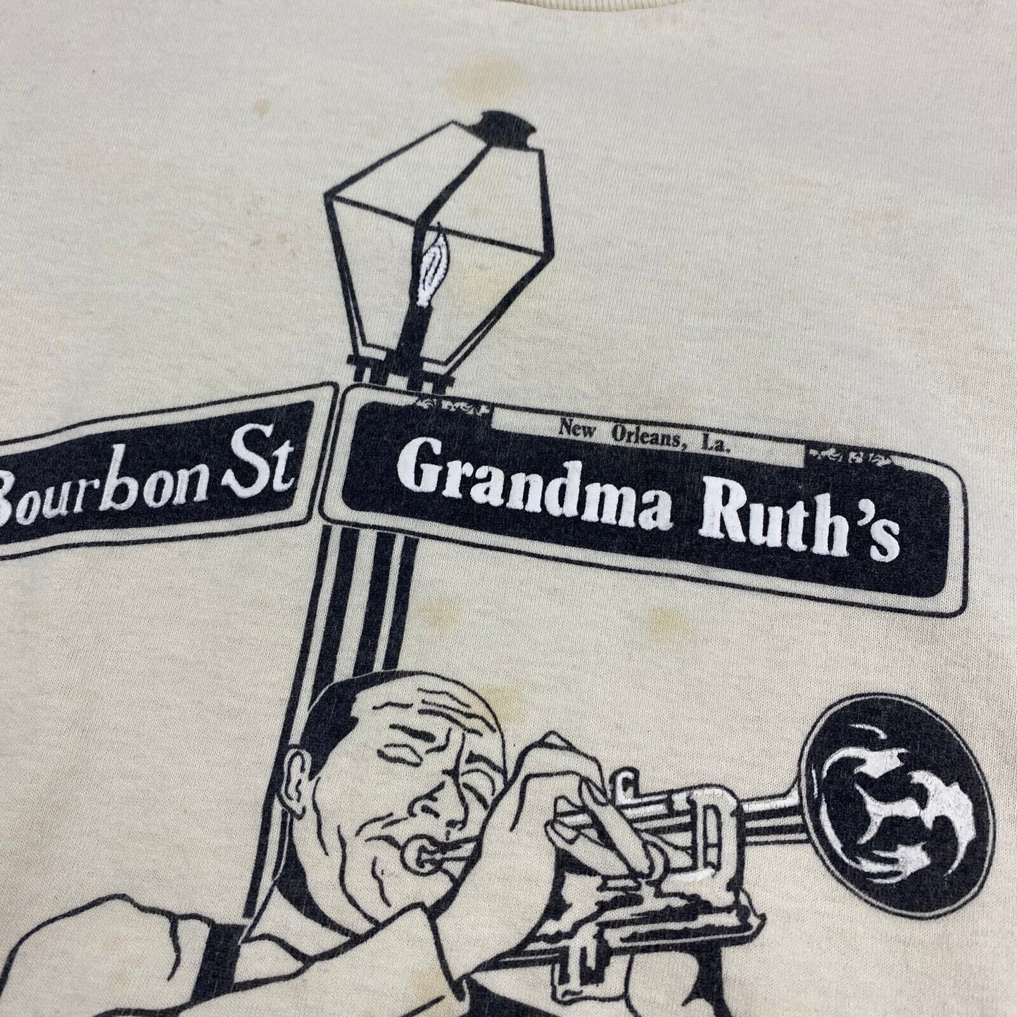VINTAGE 90s Bourban St Grandma Ruths New Orleans T-Shirt sz Large Men